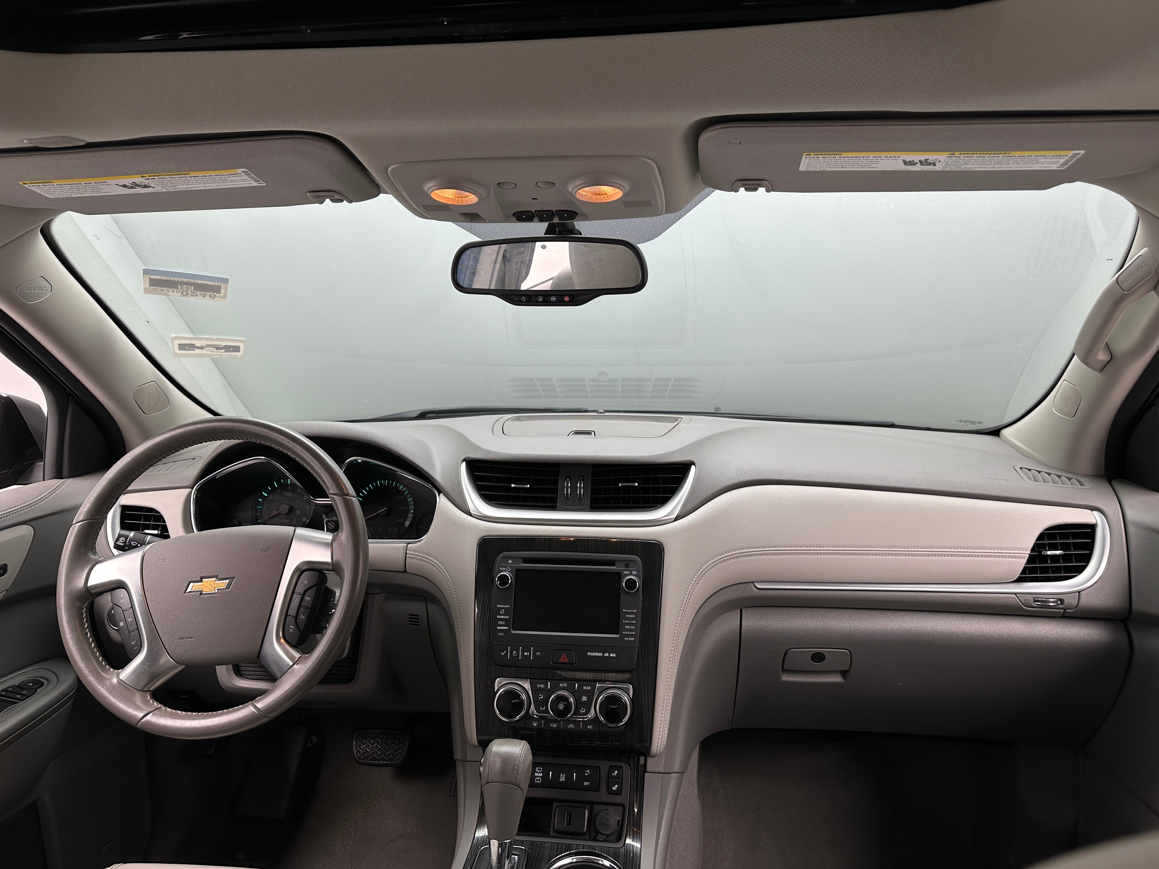 2017 Chevrolet Traverse LT 2