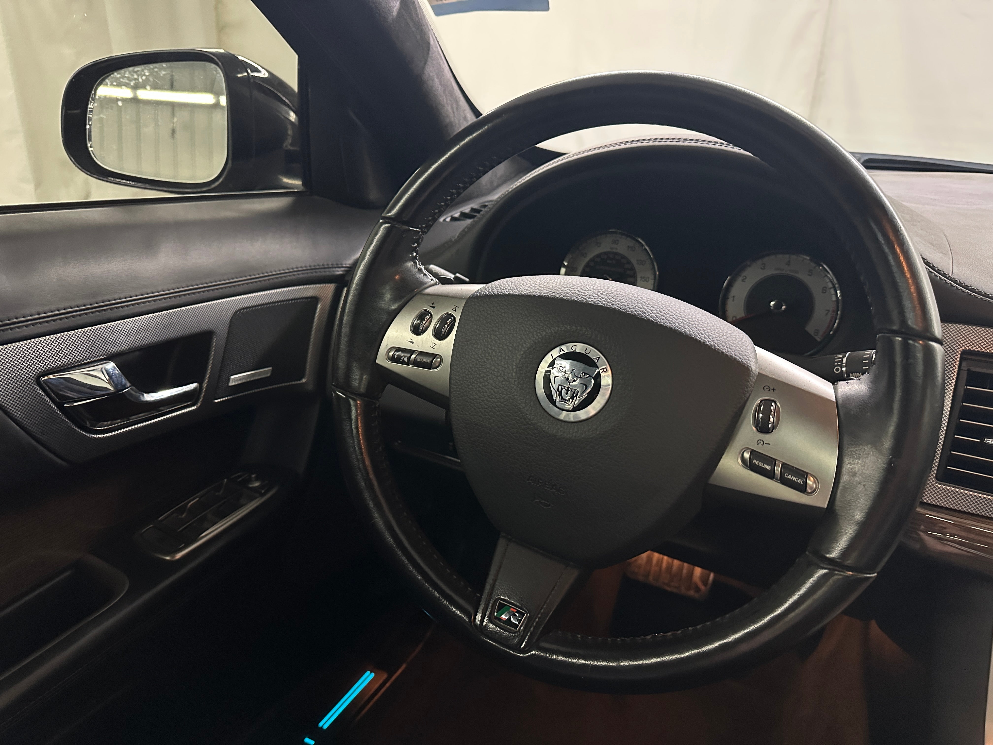 2011 Jaguar XF XFR 4