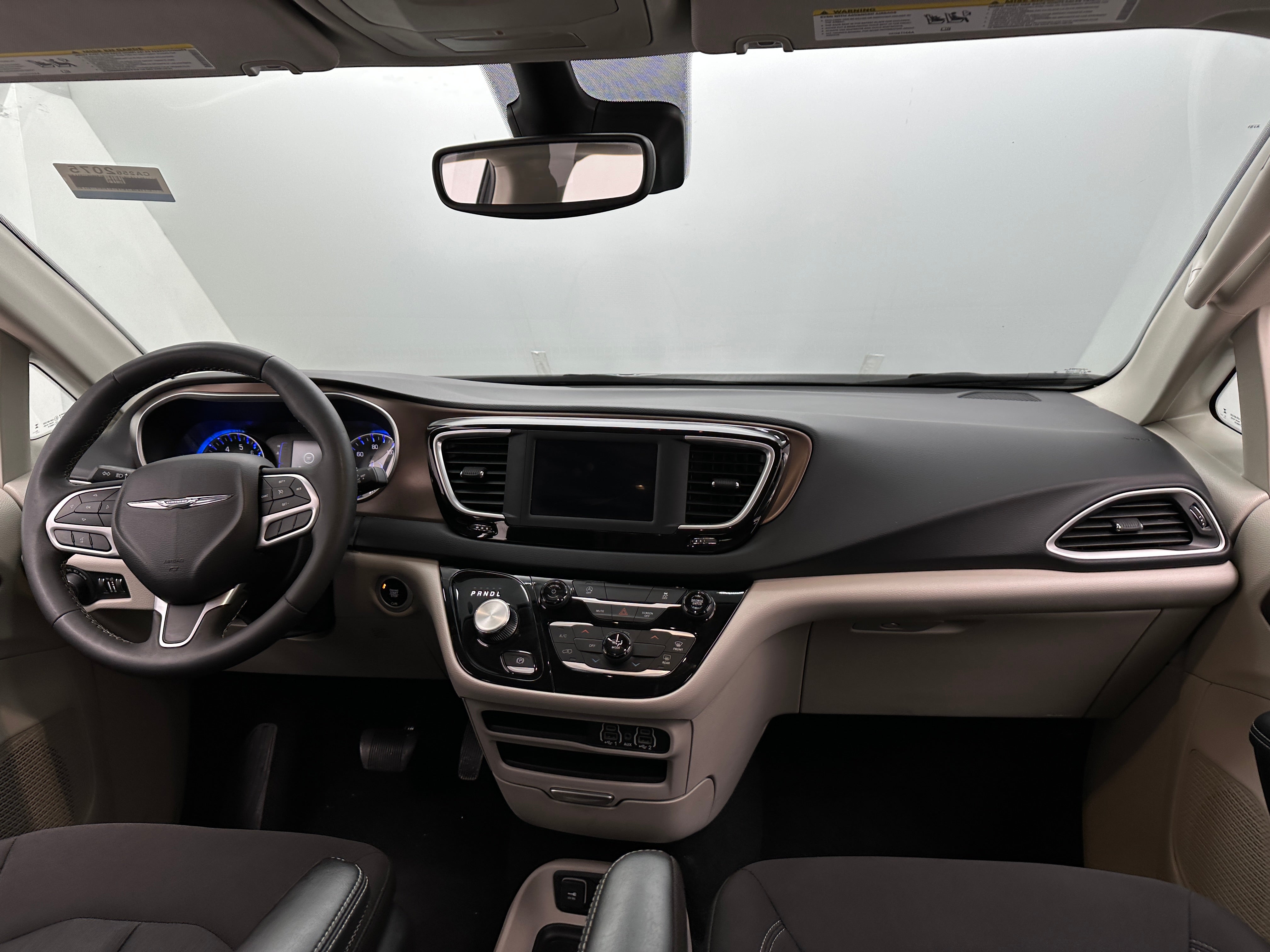 2024 Chrysler Voyager LX 3