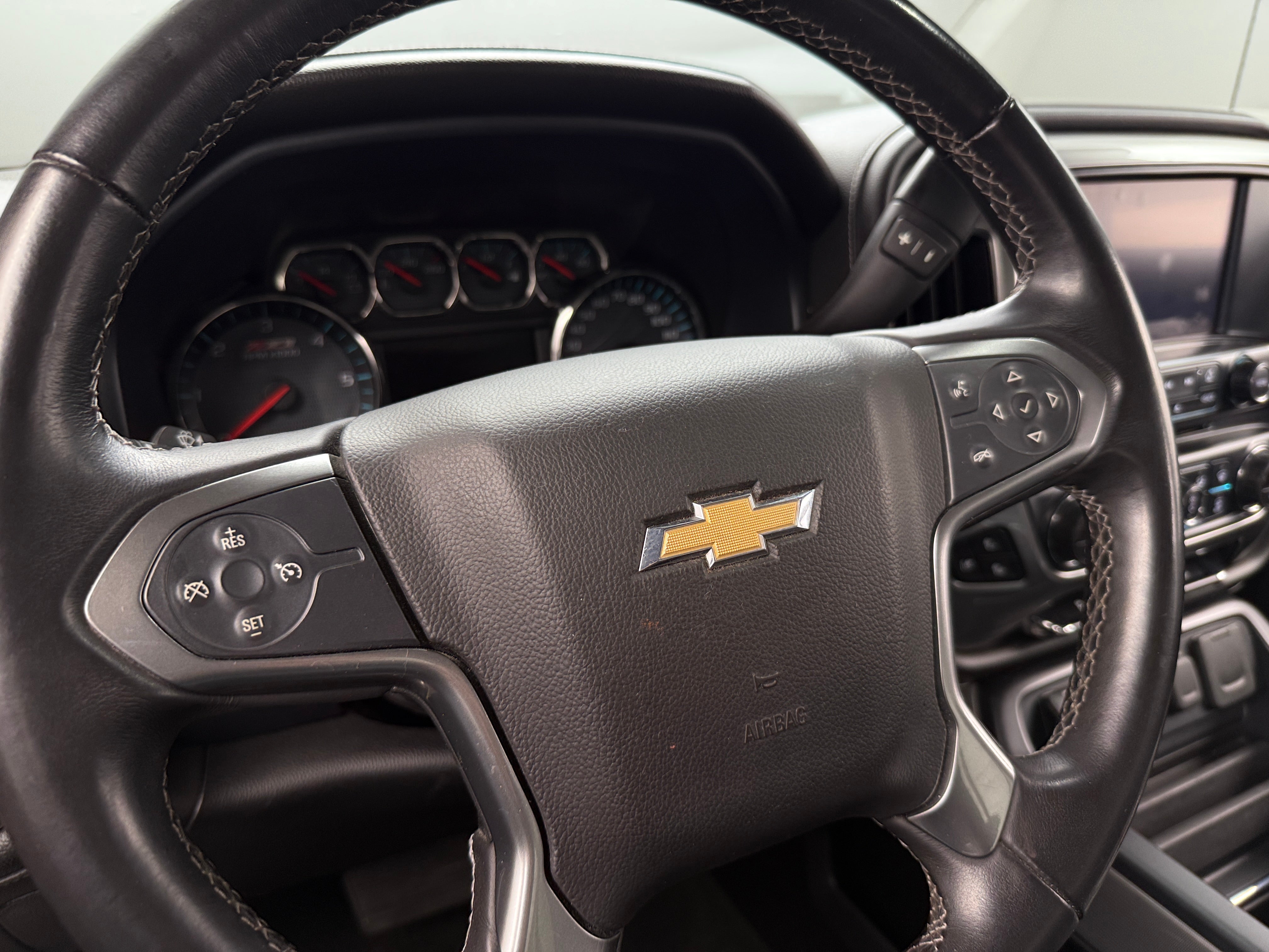2017 Chevrolet Silverado 1500 LTZ Z71 4