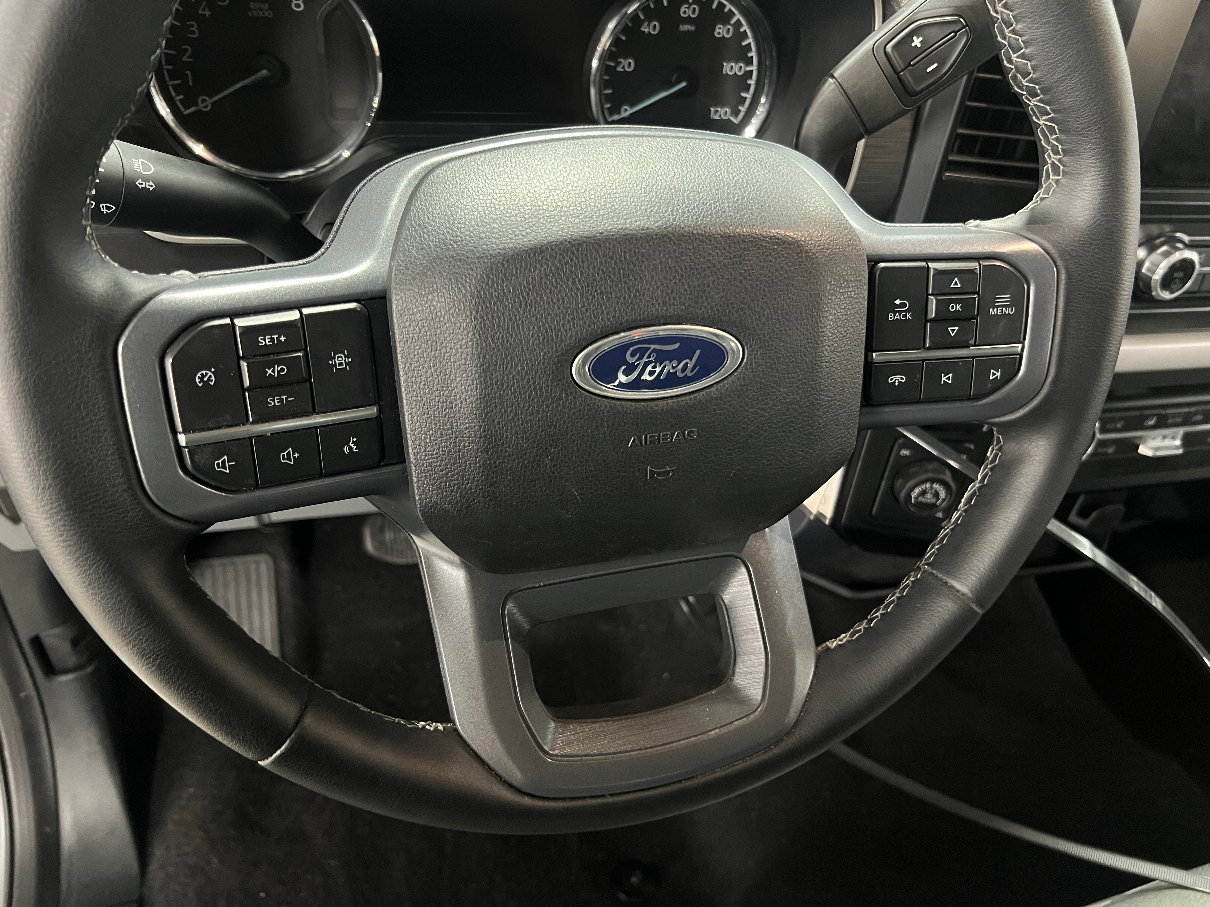 2023 Ford Econoline E-150 5