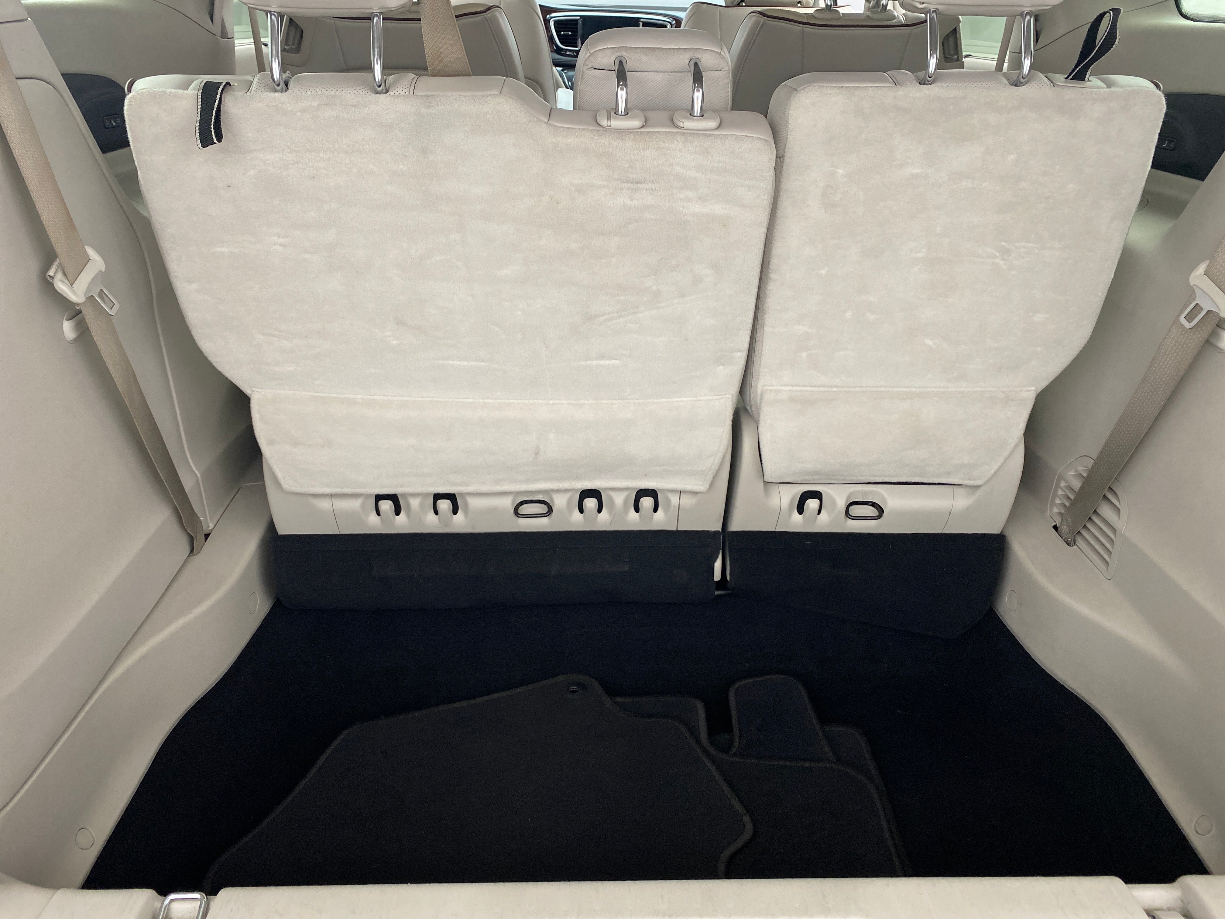 2020 Chrysler Pacifica Limited 6