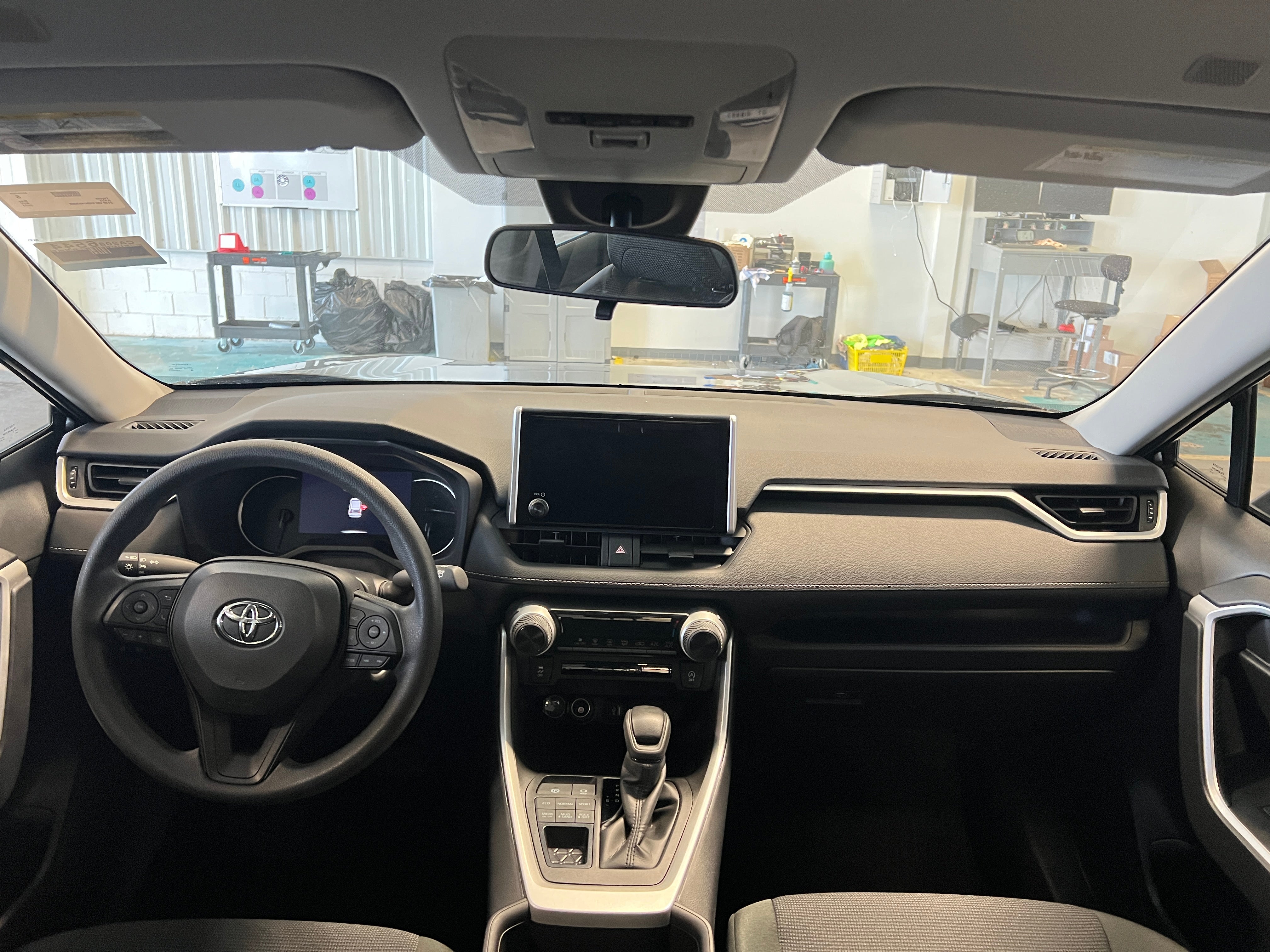 2024 Toyota RAV4 LE 3