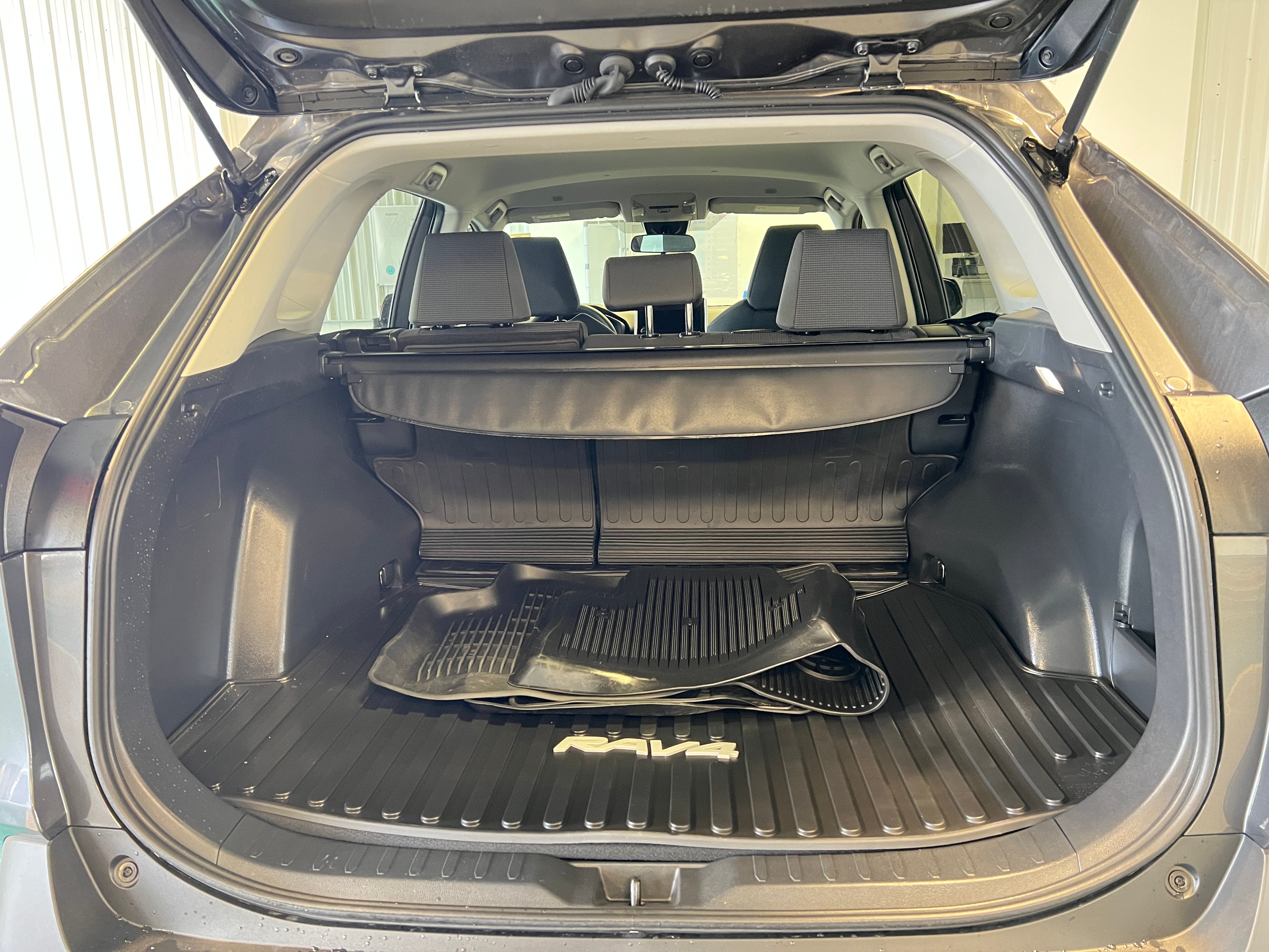 2024 Toyota RAV4 LE 7