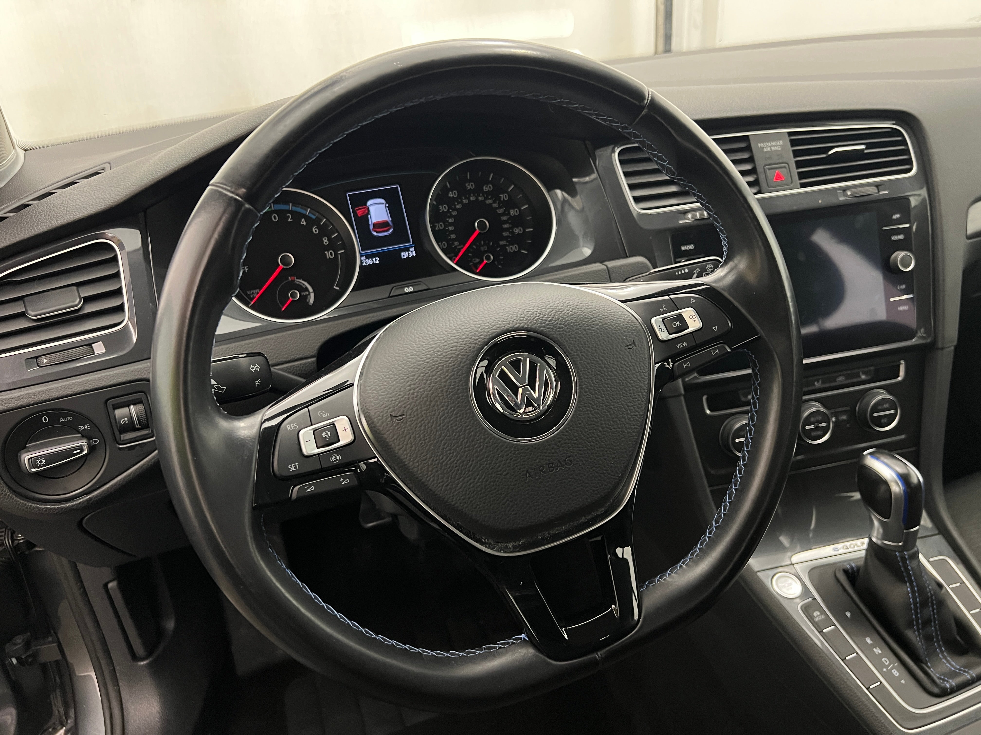 2019 Volkswagen e-Golf SE 5