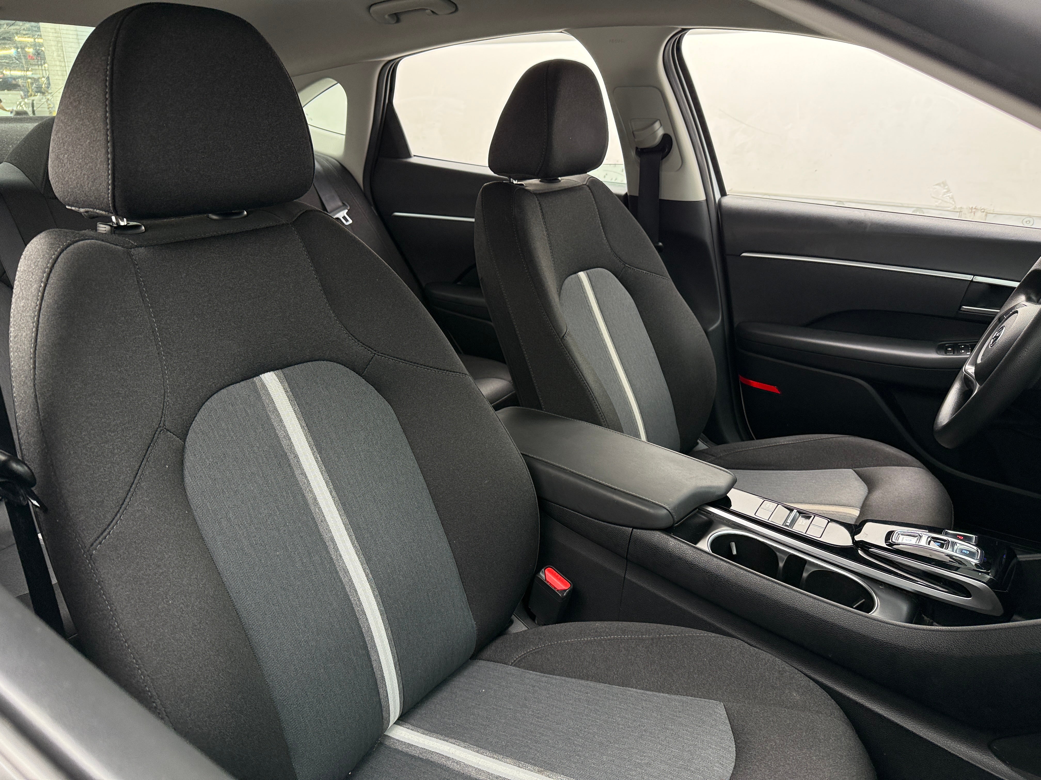 2021 Hyundai Sonata SE 2