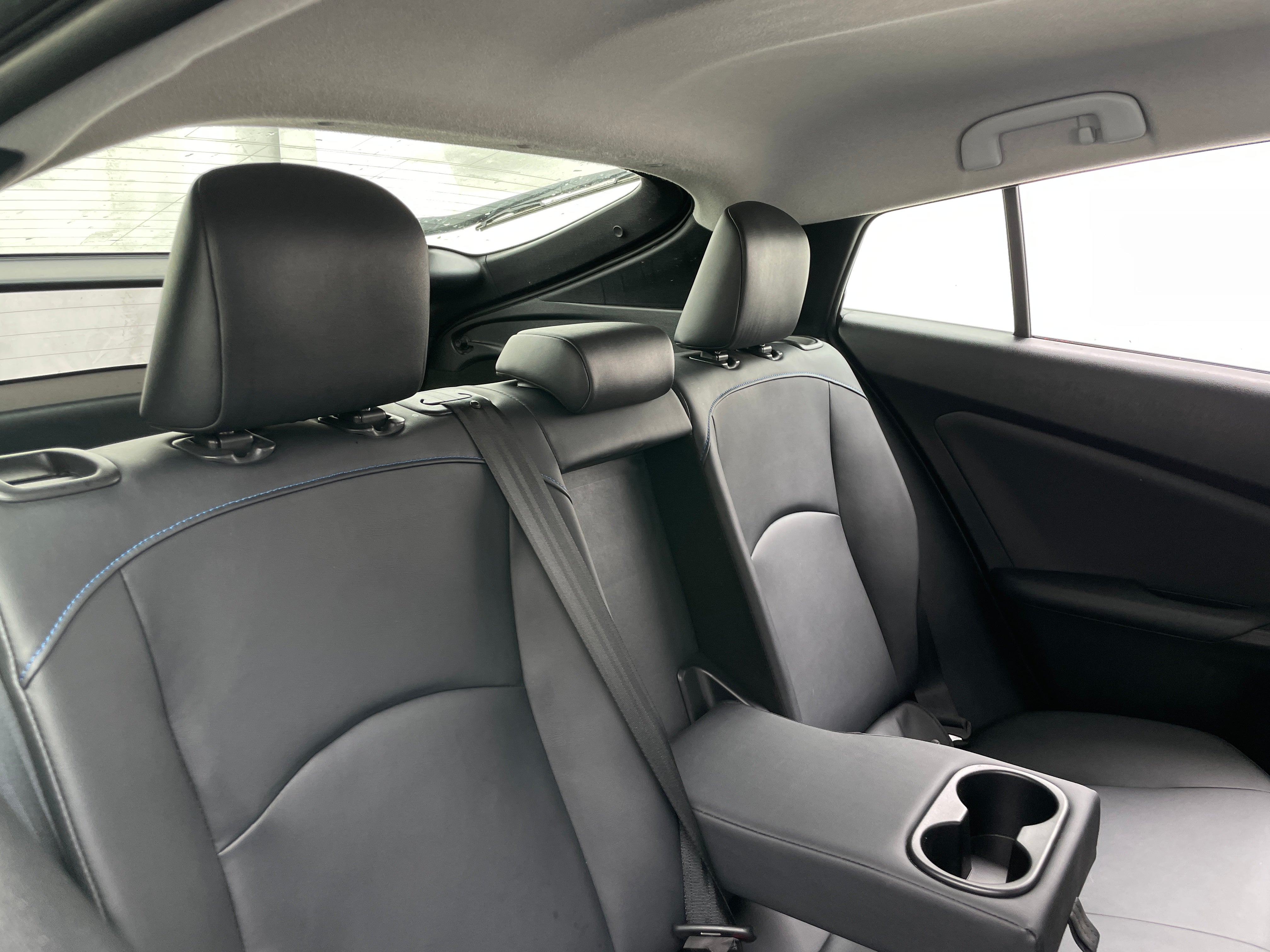 2018 Toyota Prius Three 6