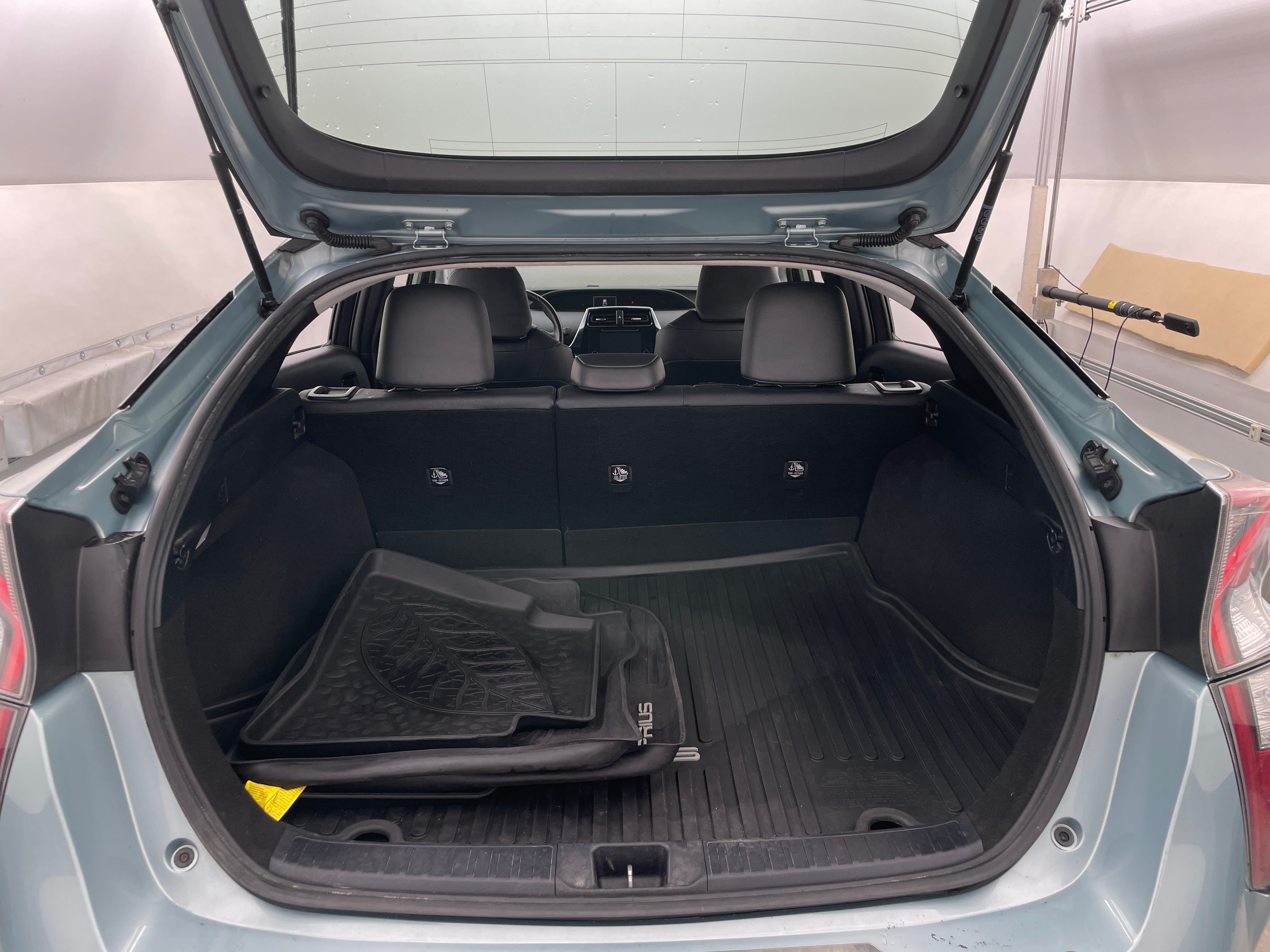 2018 Toyota Prius Three 7