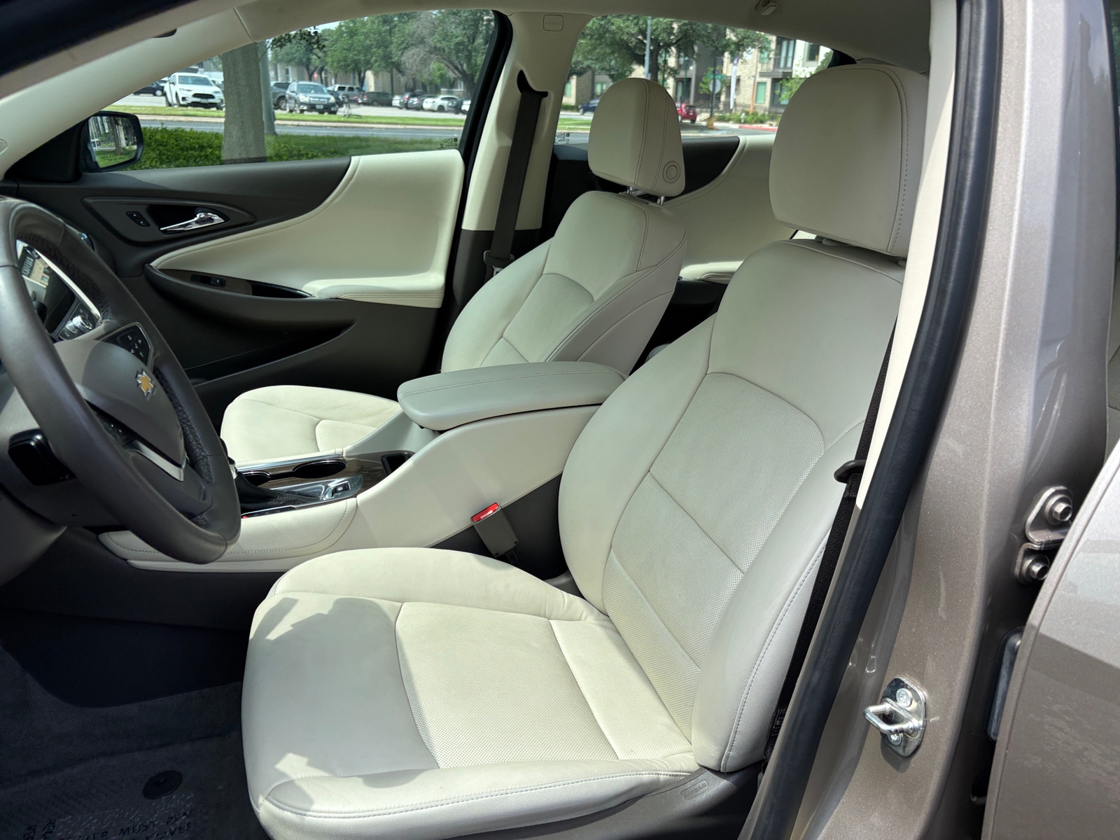 Thumbnail: 2024 Chevrolet Malibu - 2