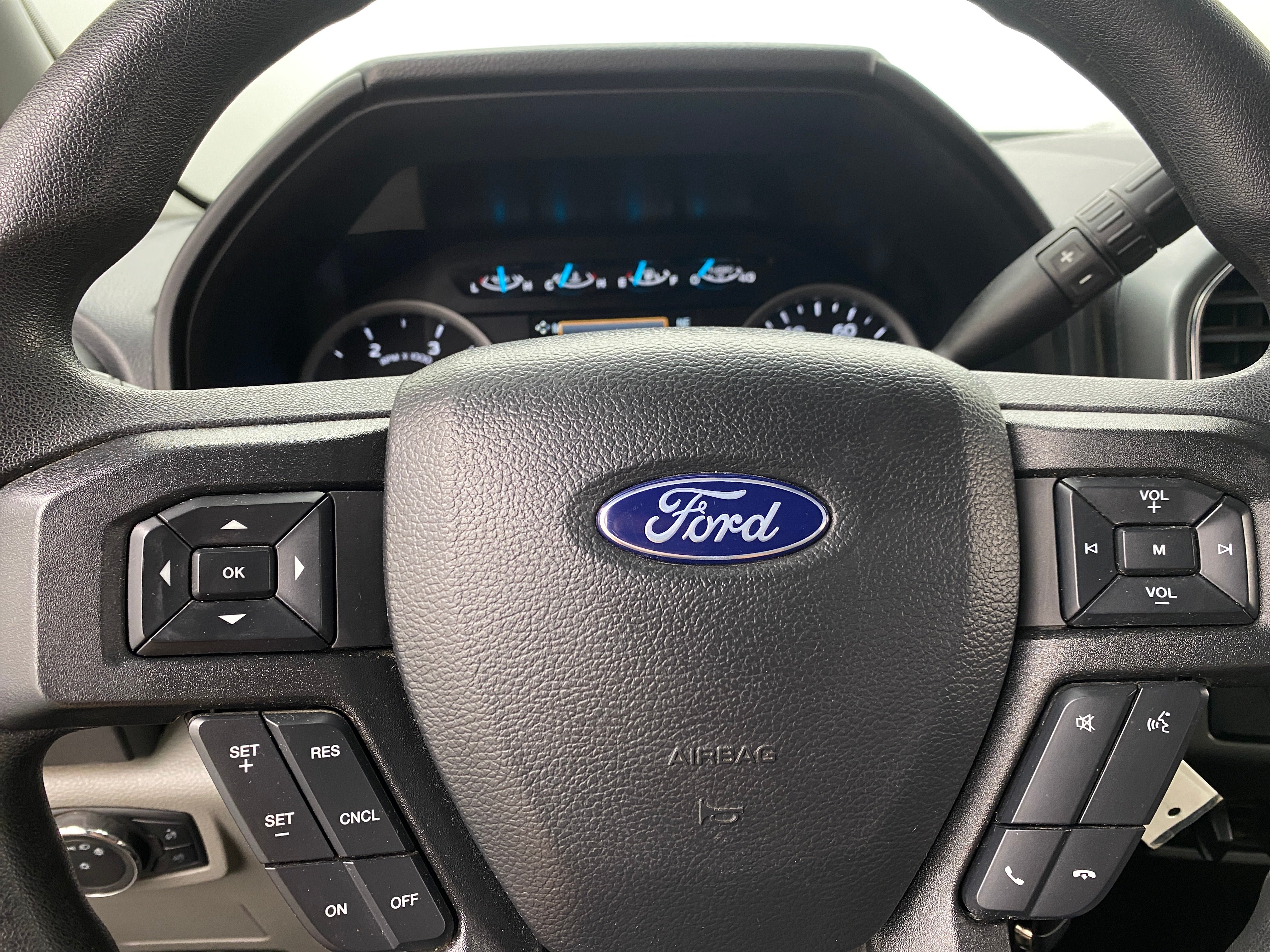 2022 Ford Econoline E-250 5