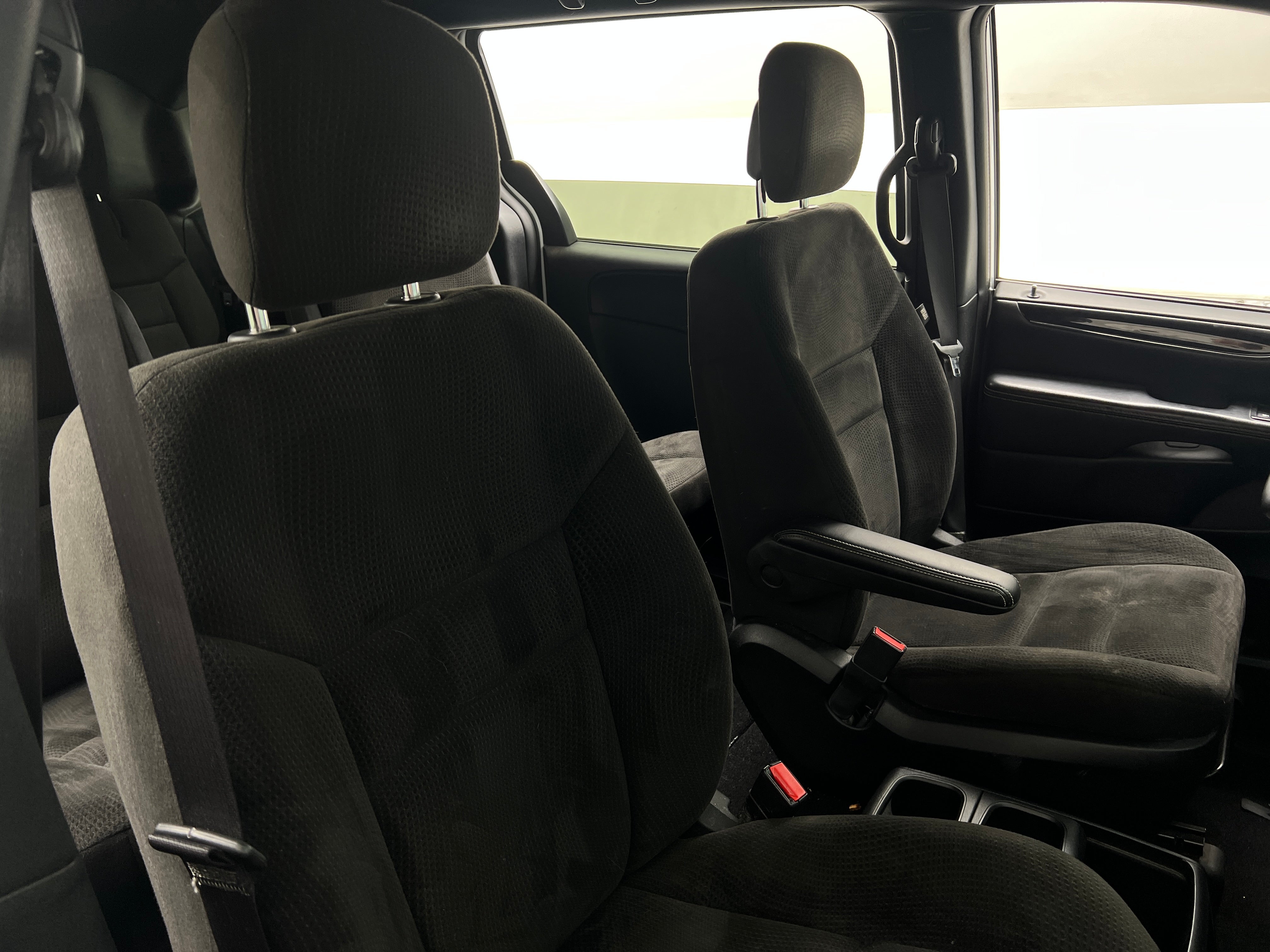2016 Dodge Grand Caravan SE 2
