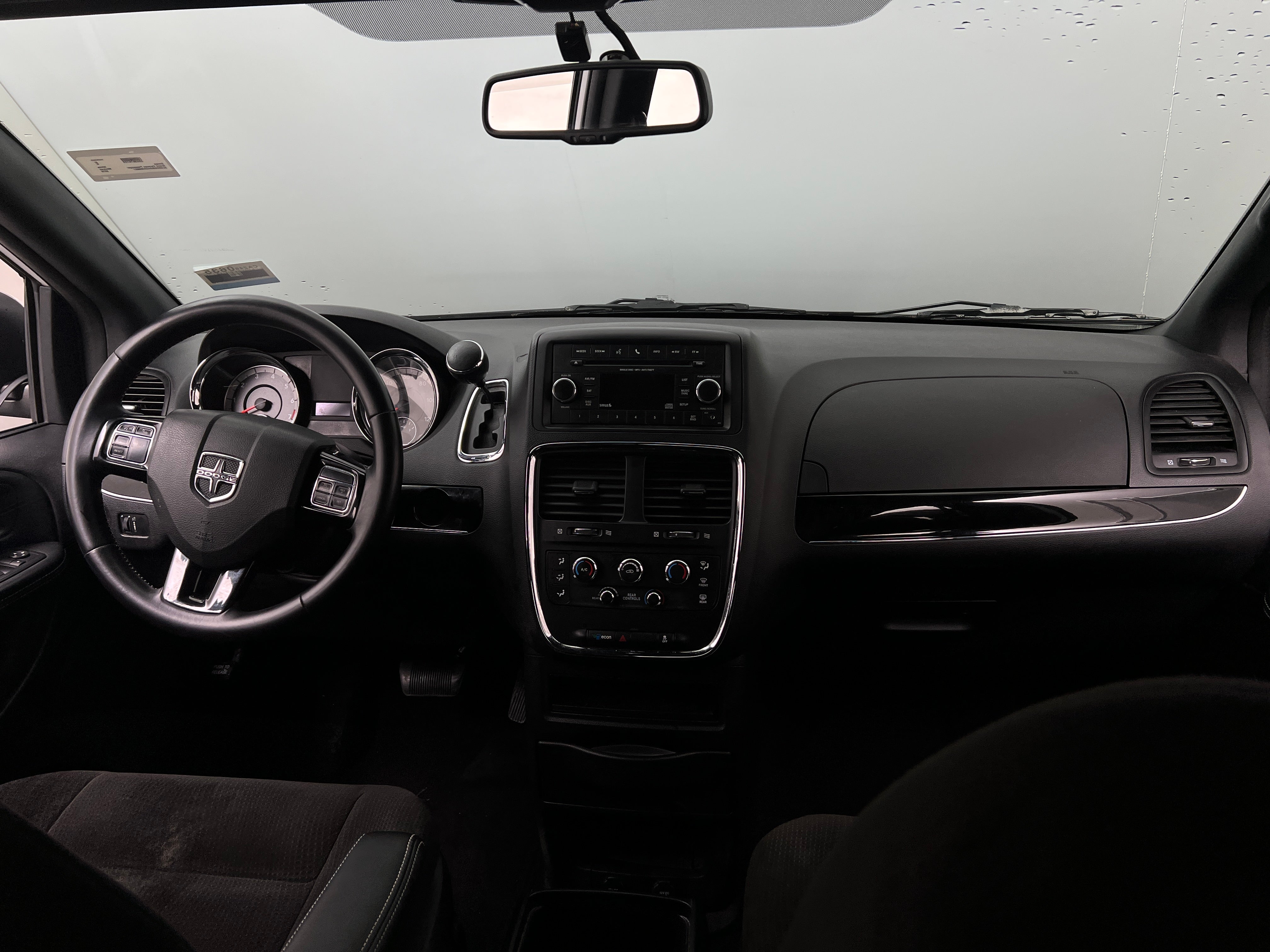 2016 Dodge Grand Caravan SE 3
