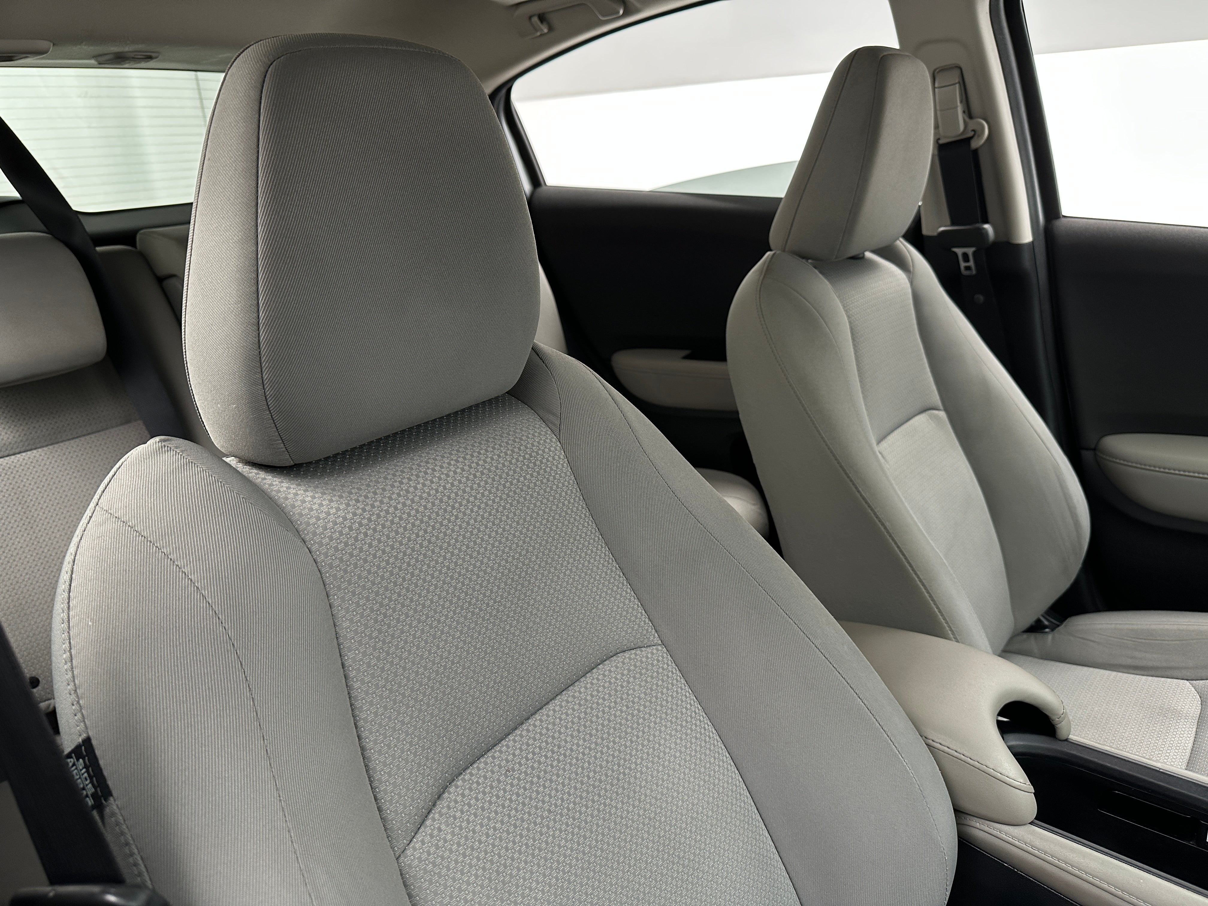2022 Honda HR-V EX 2