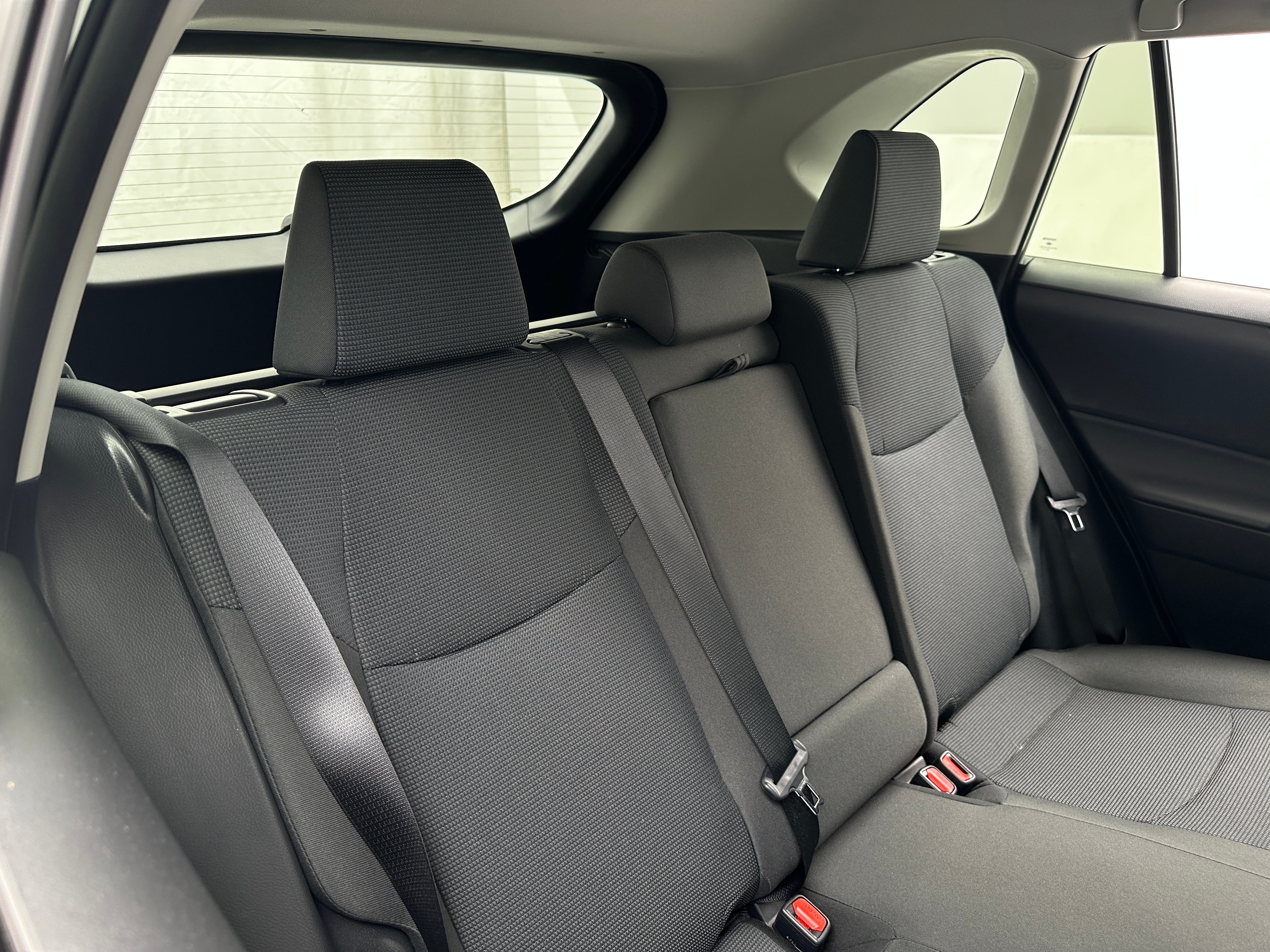 2024 Toyota RAV4 LE 6