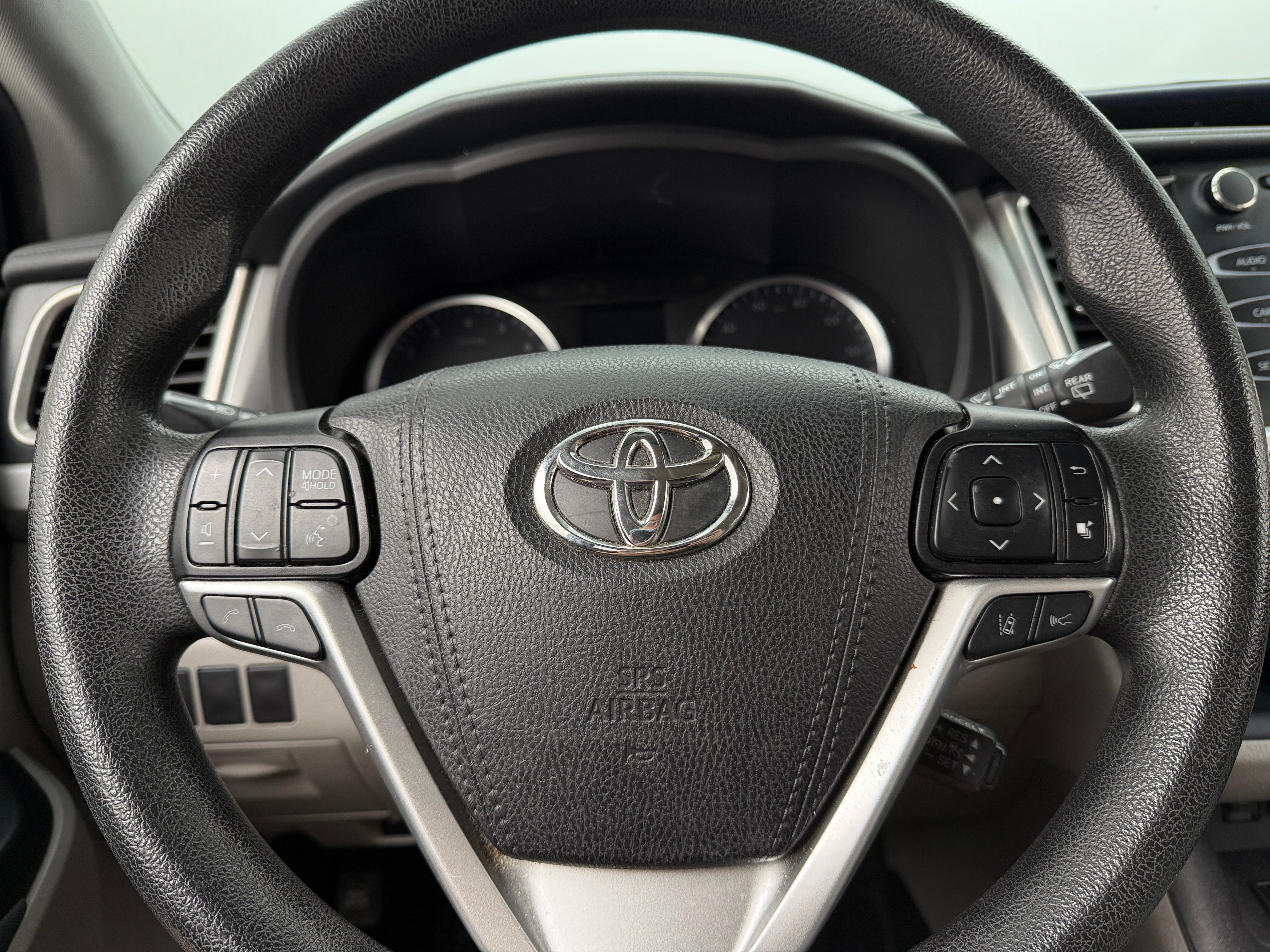 2019 Toyota Highlander LE 5