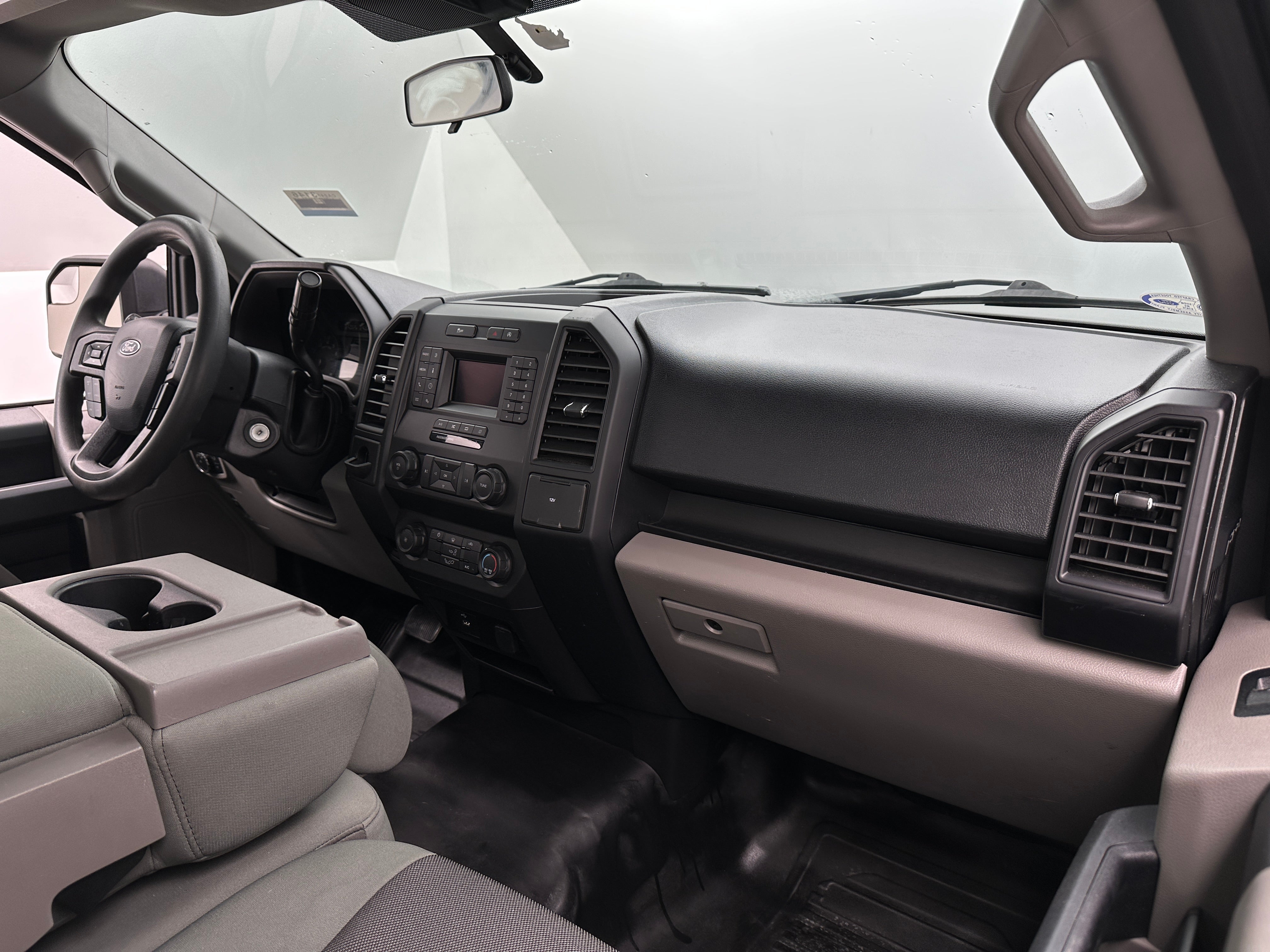 Thumbnail: 2020 Ford Econoline - 3