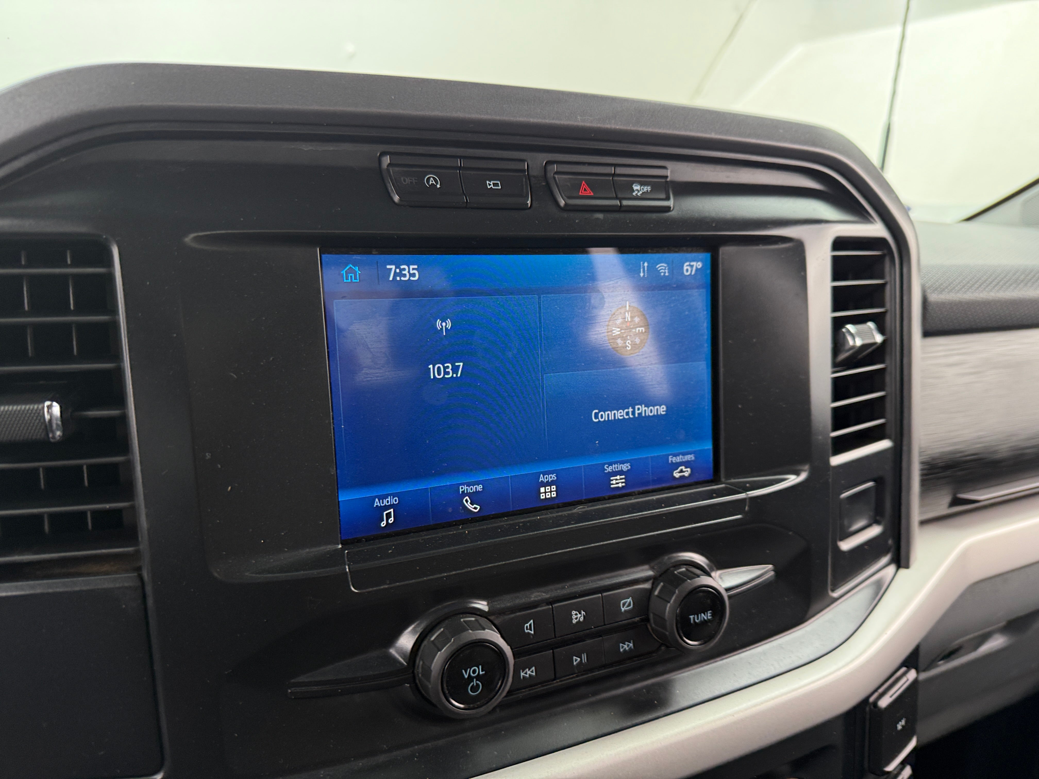 2022 Ford Econoline E-150 4