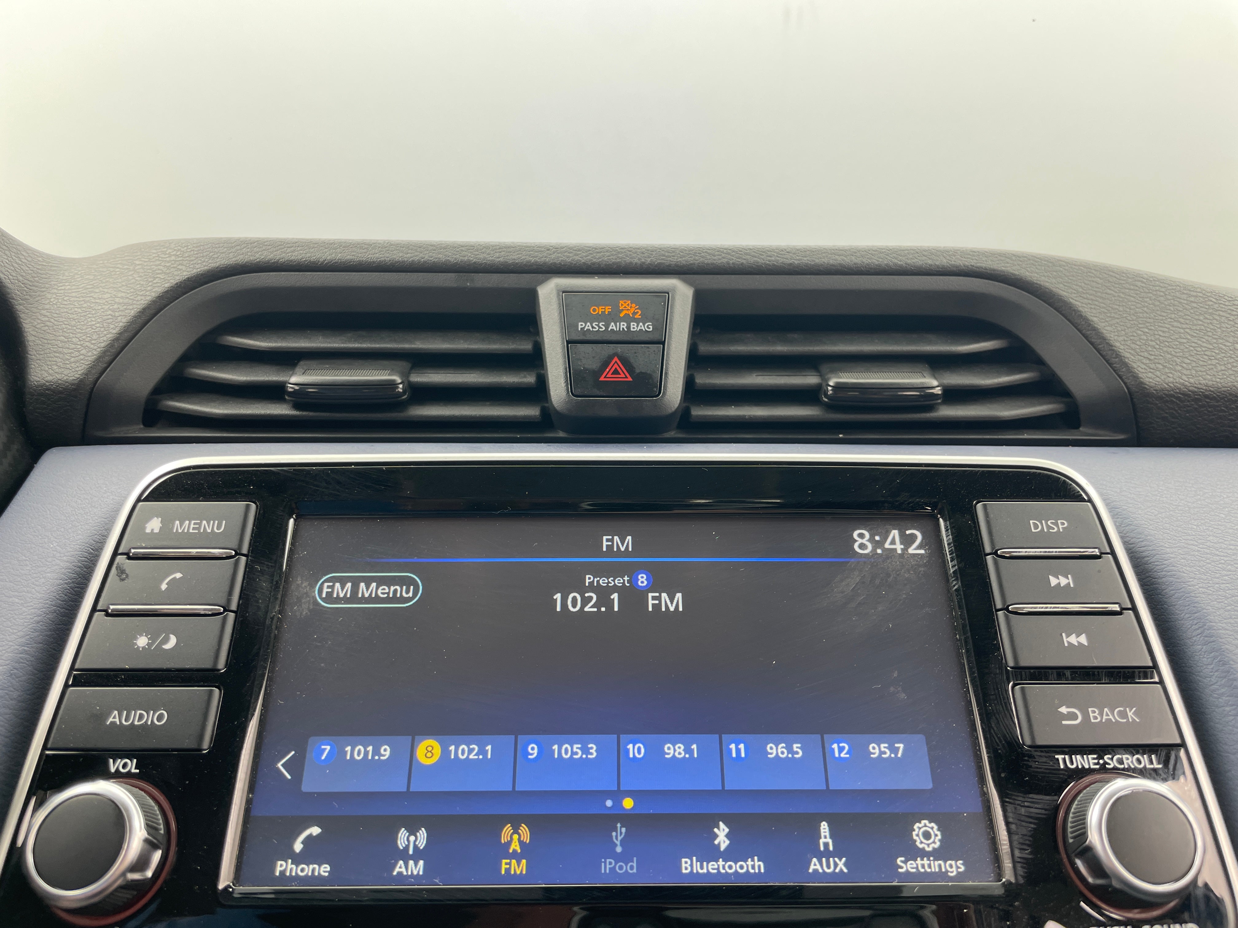 2023 Nissan Versa SV 4