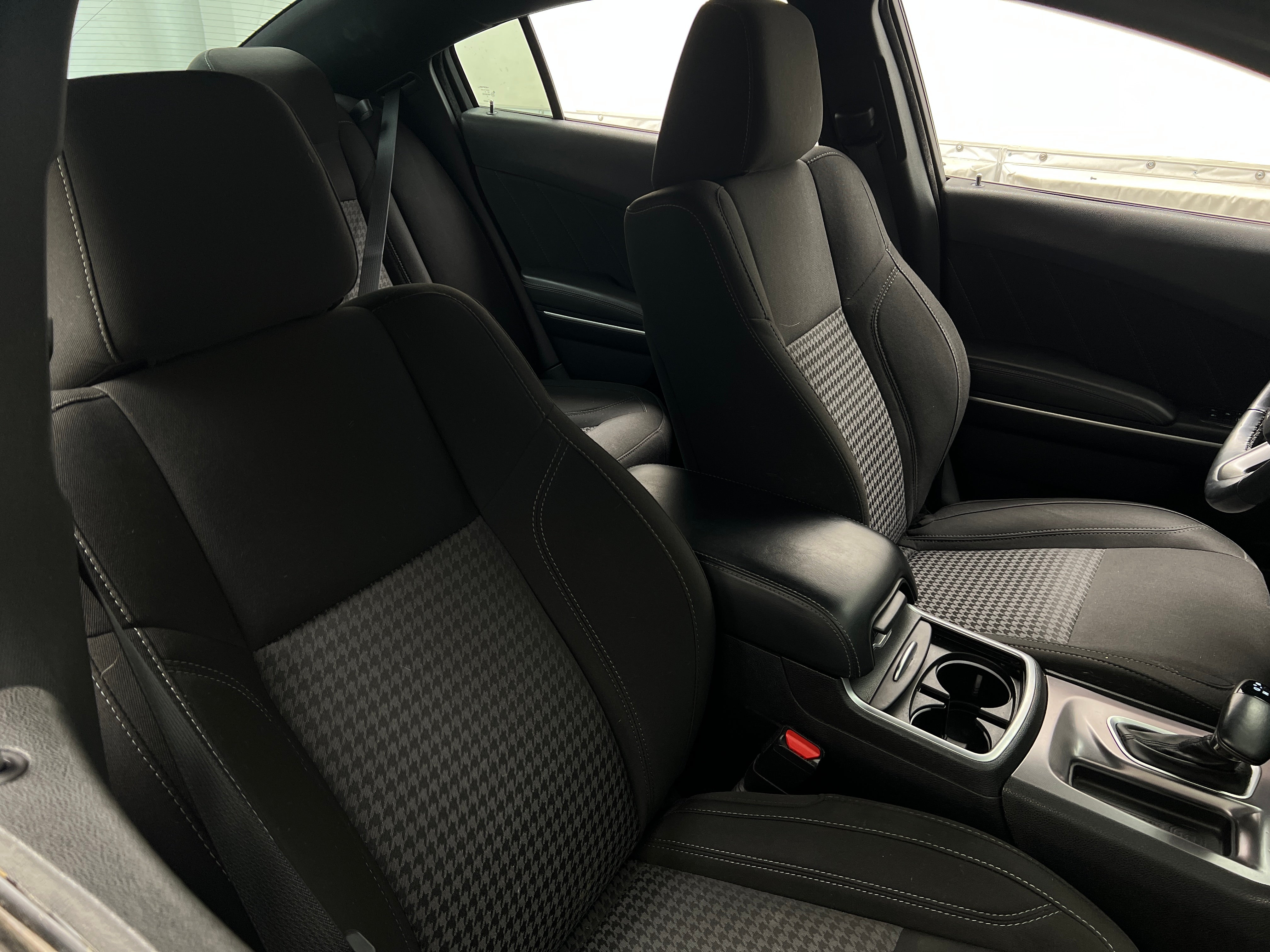 2020 Dodge Charger SXT 2