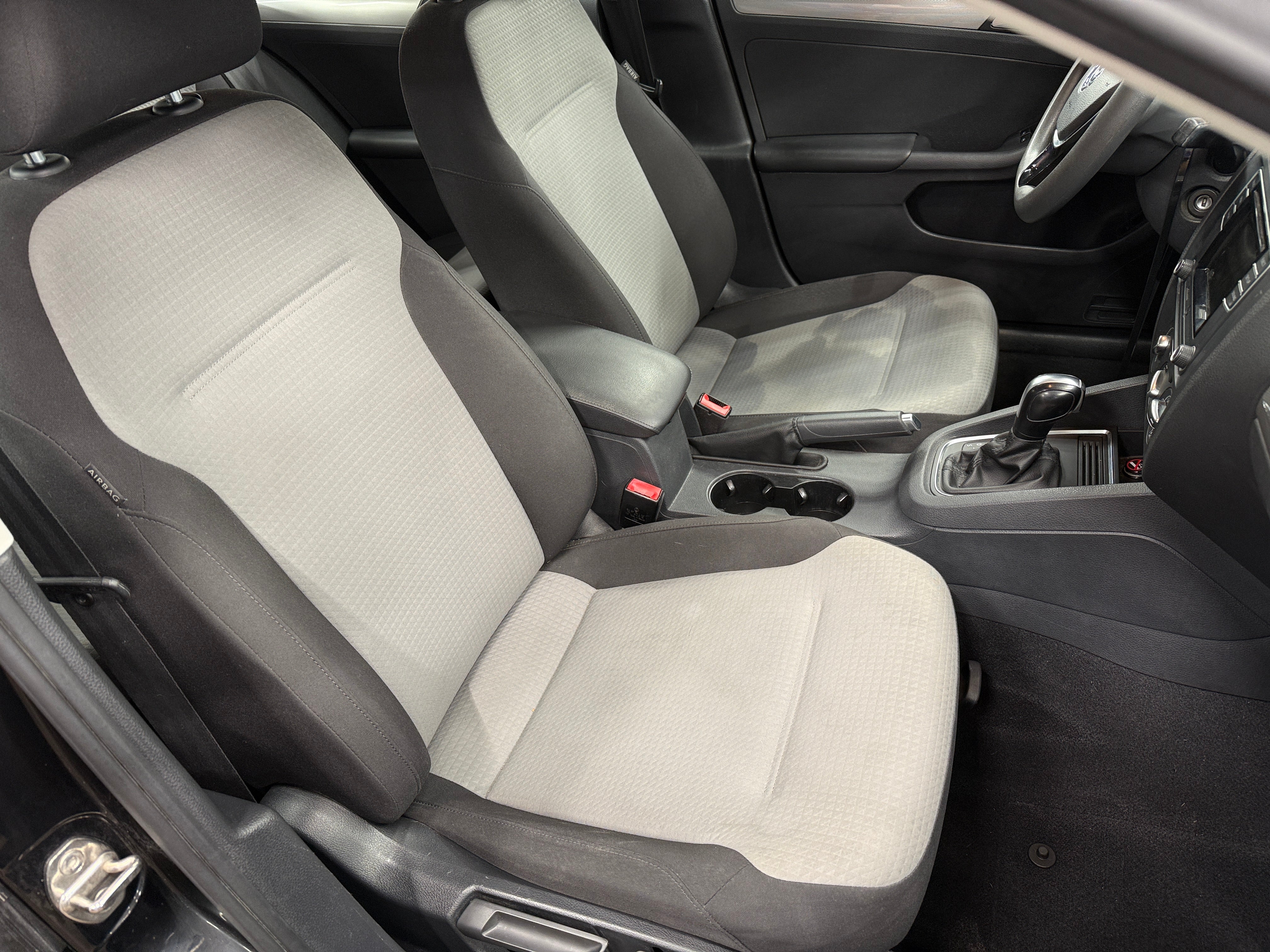 2017 Volkswagen Jetta S 2