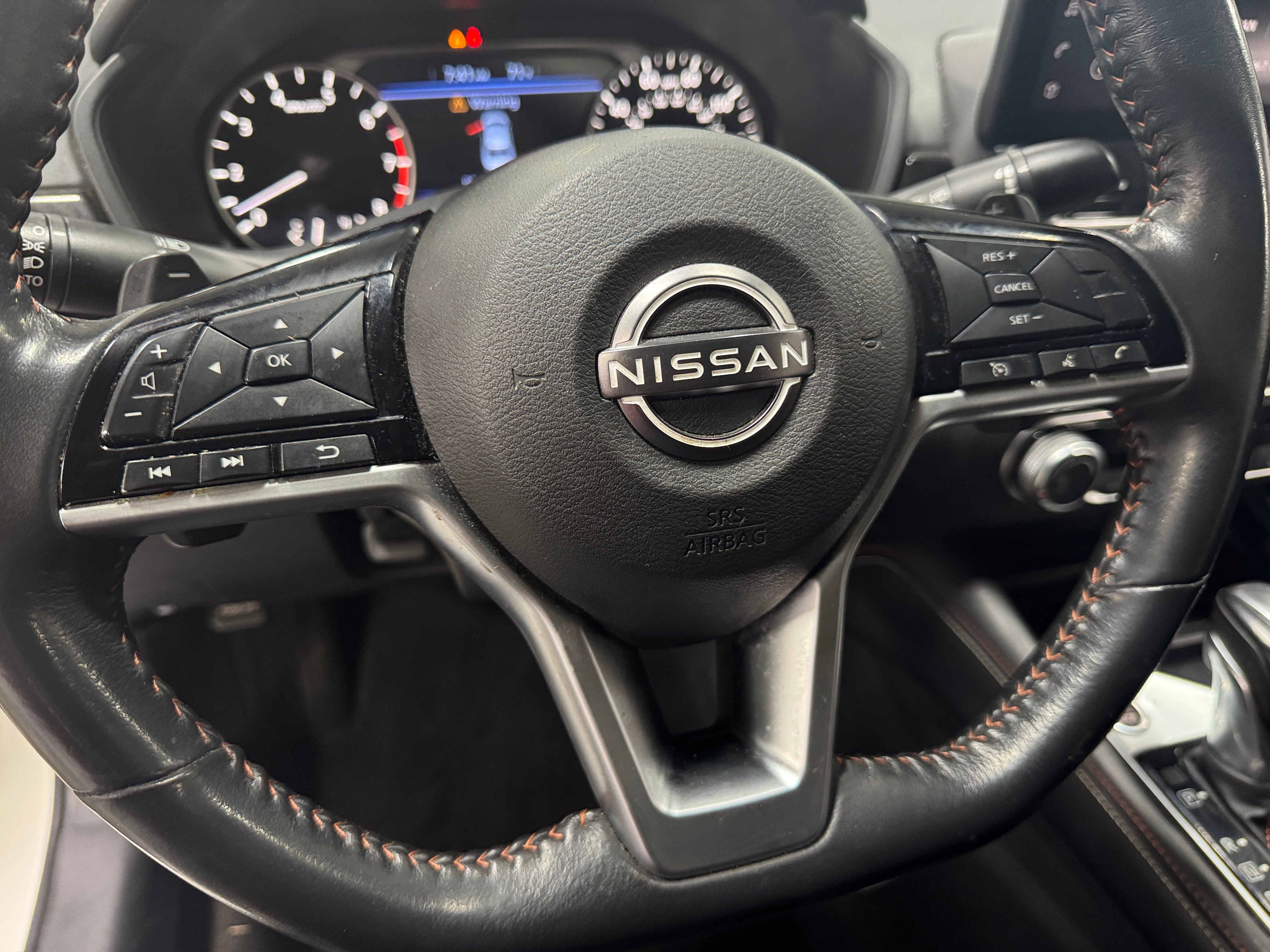 2023 Nissan Altima SR 4