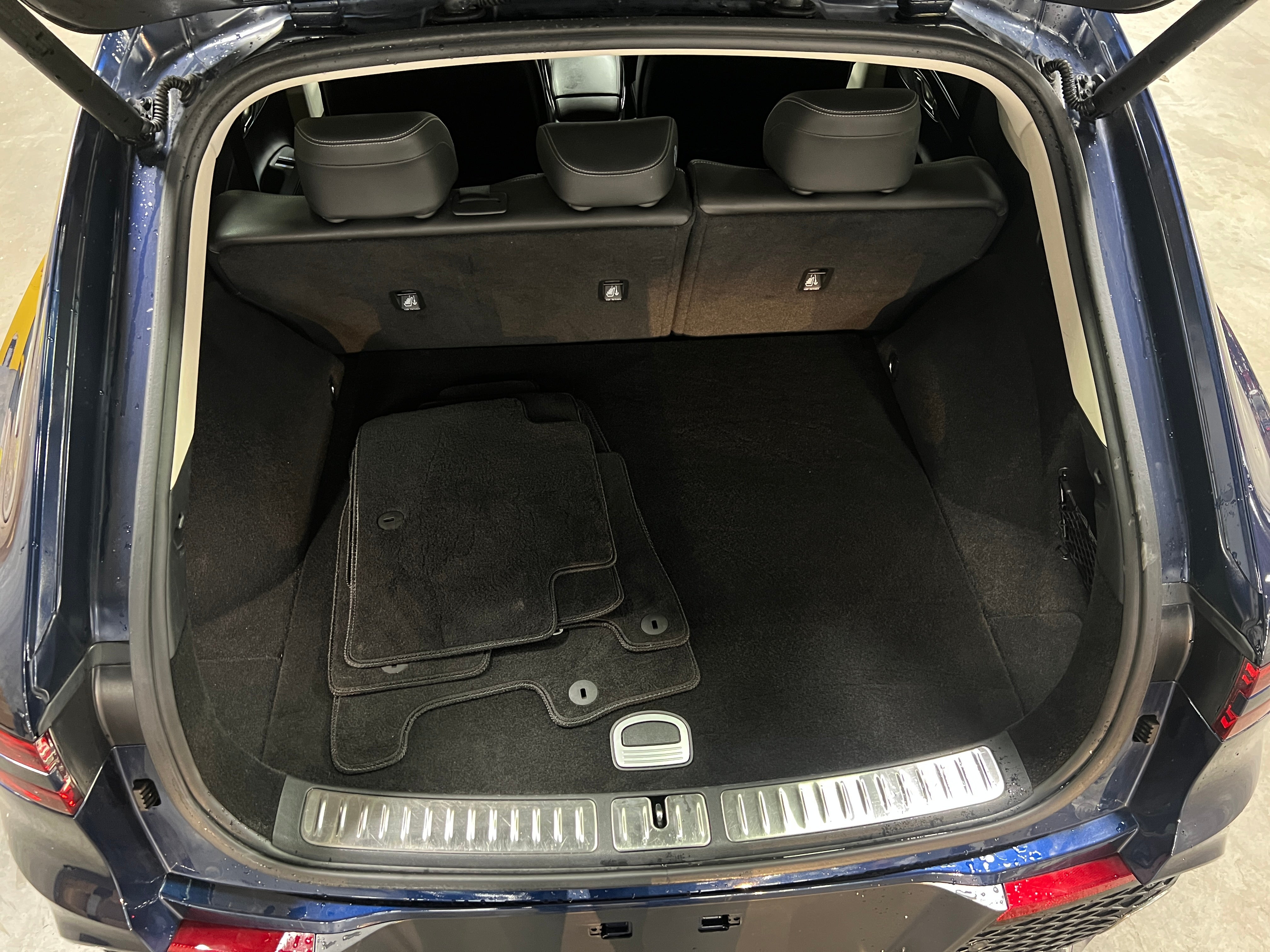 2022 Genesis GV70 Standard 6