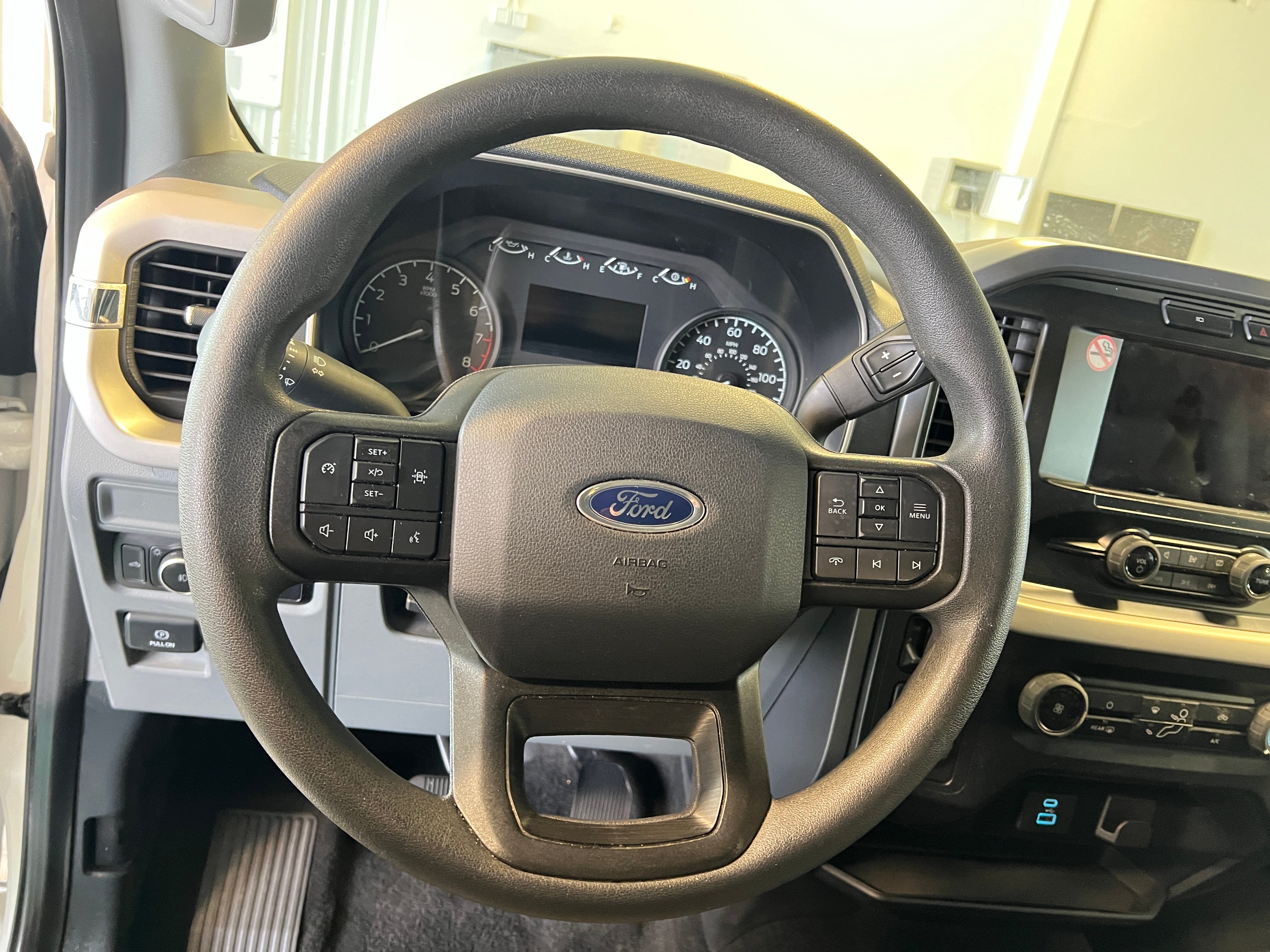 2023 Ford Econoline E-150 5