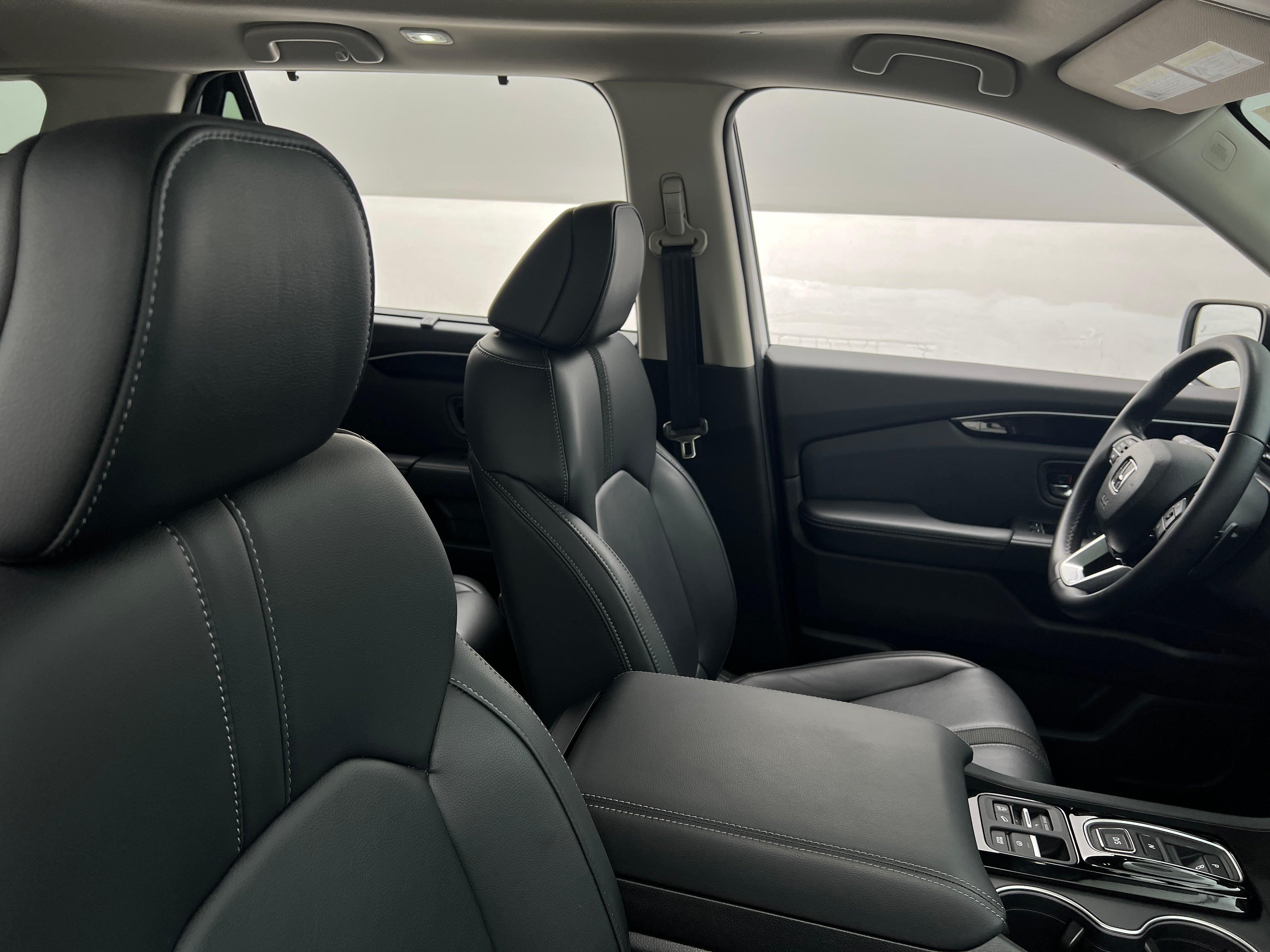 2023 Honda Pilot Touring 2