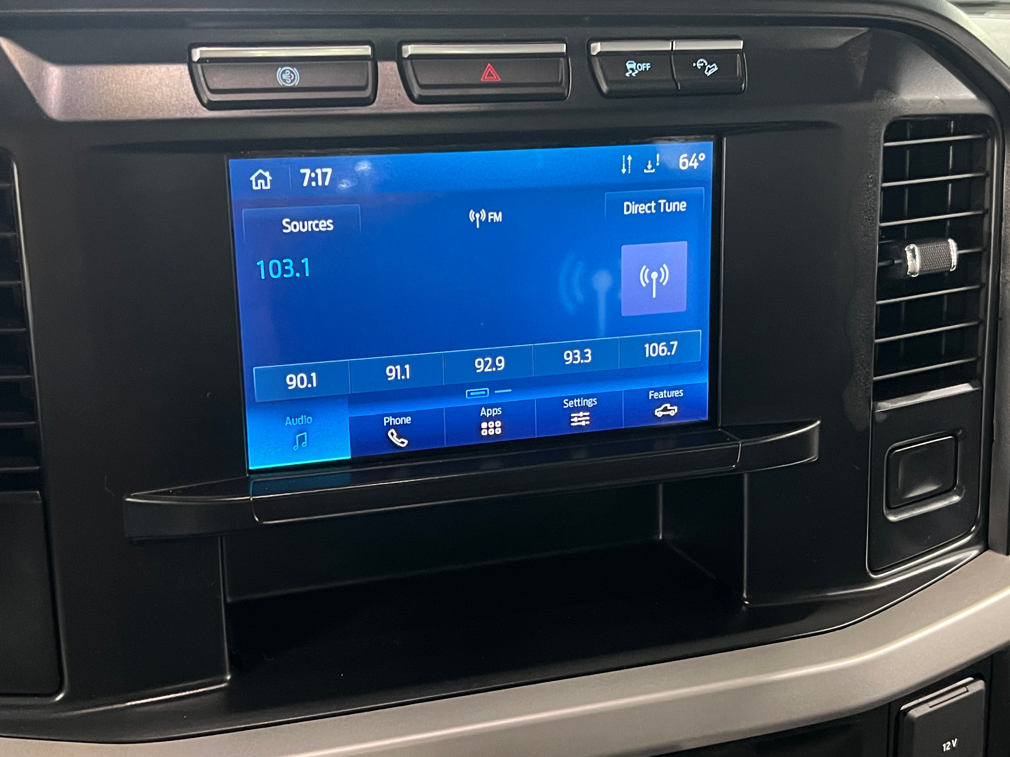 2024 Ford Econoline E-250 4