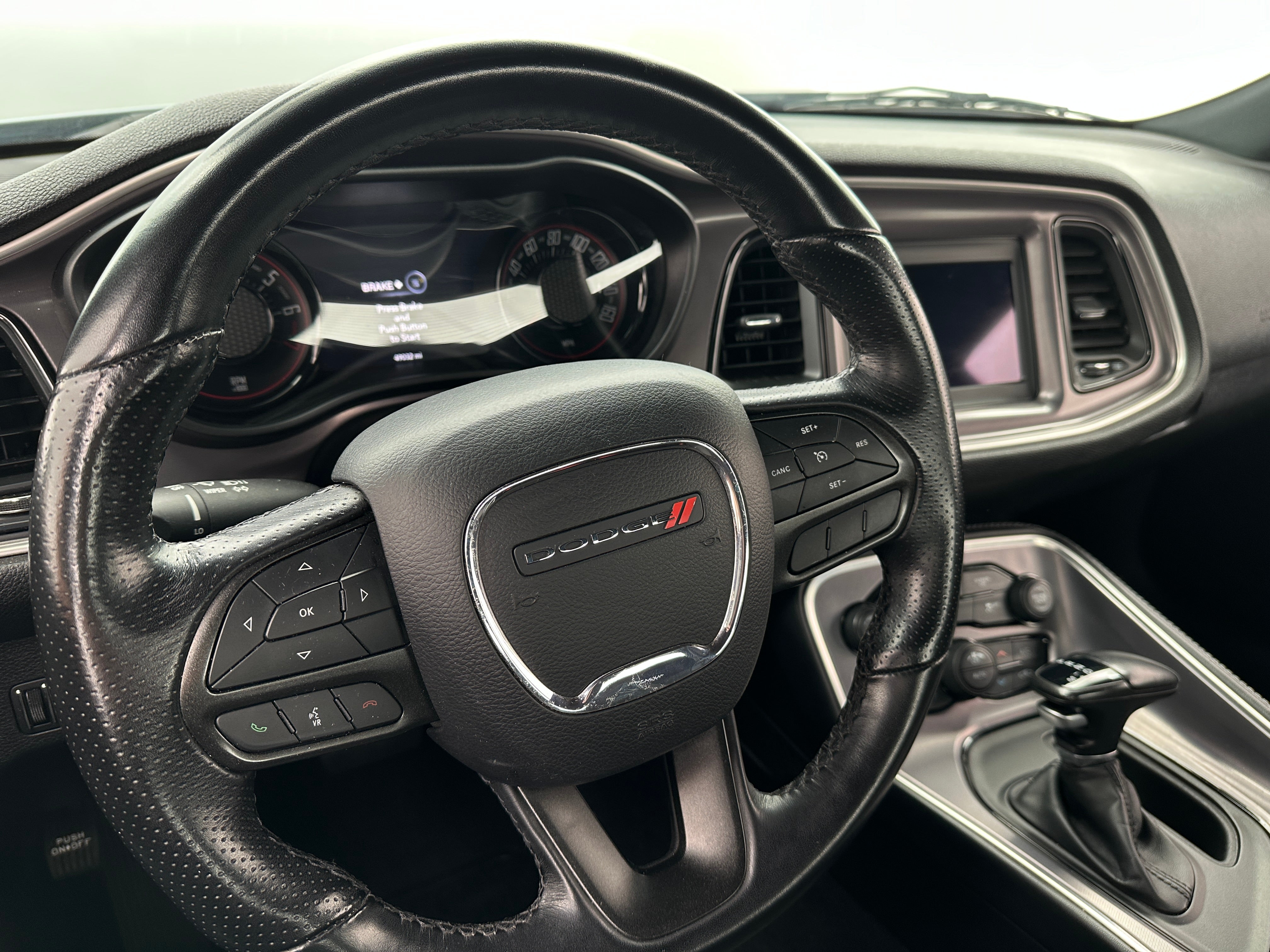 2022 Dodge Challenger SXT 4