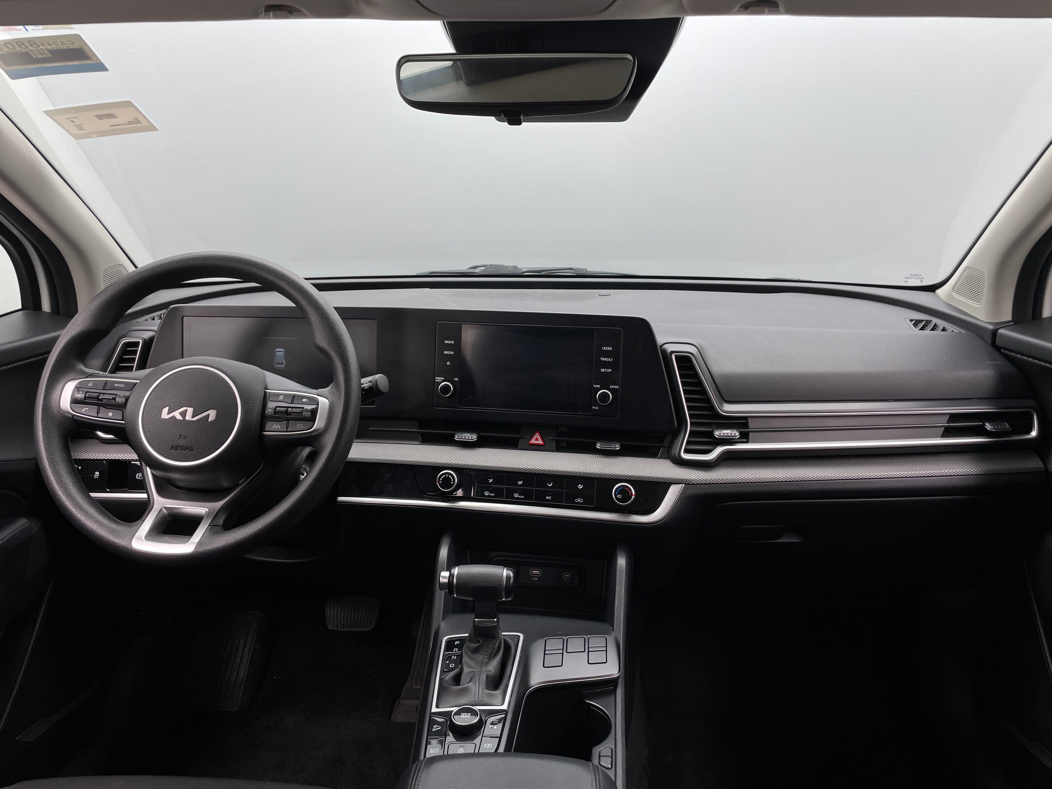 2023 Kia Sportage LX 3