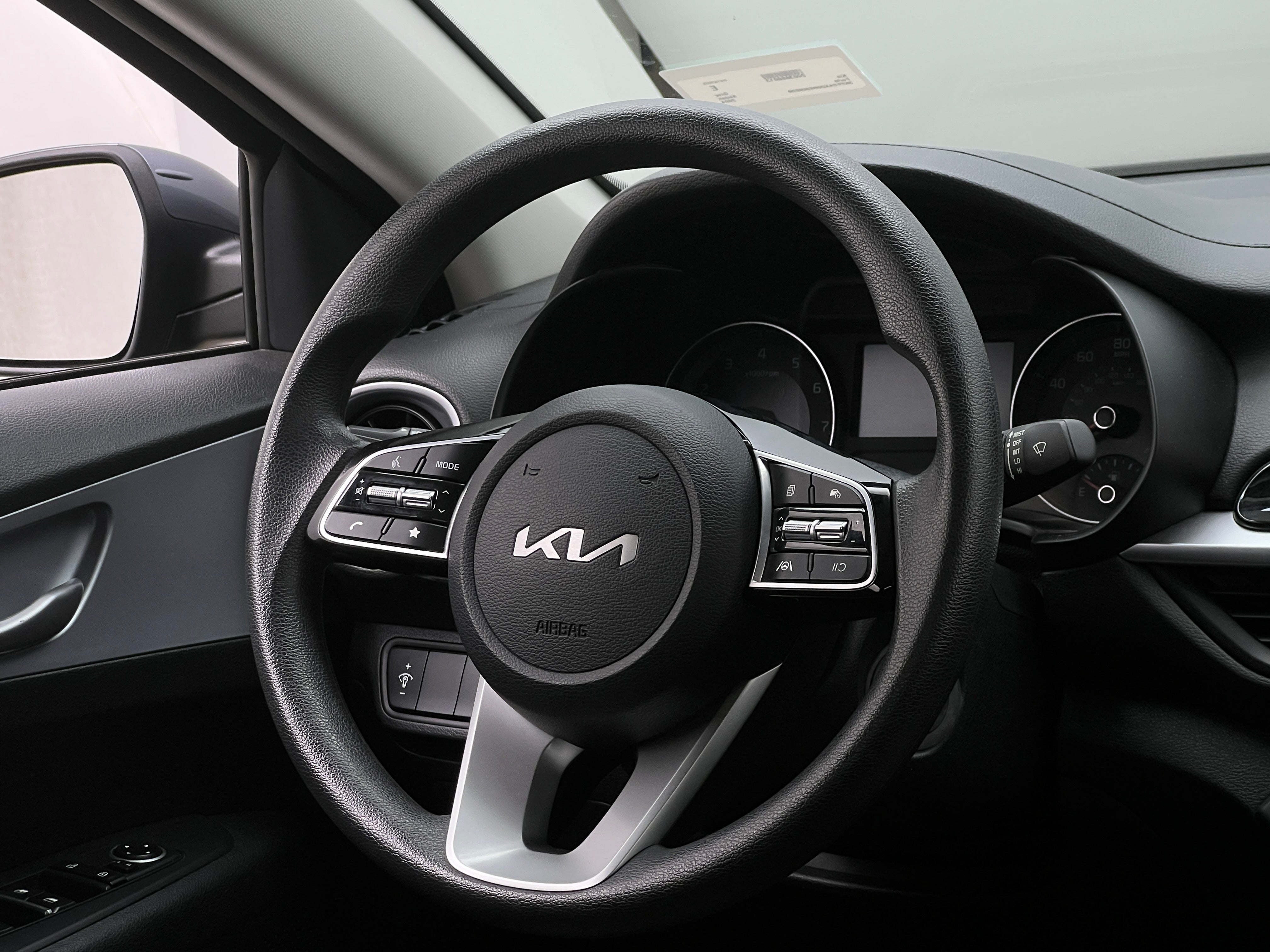 2024 Kia Forte LXS 5
