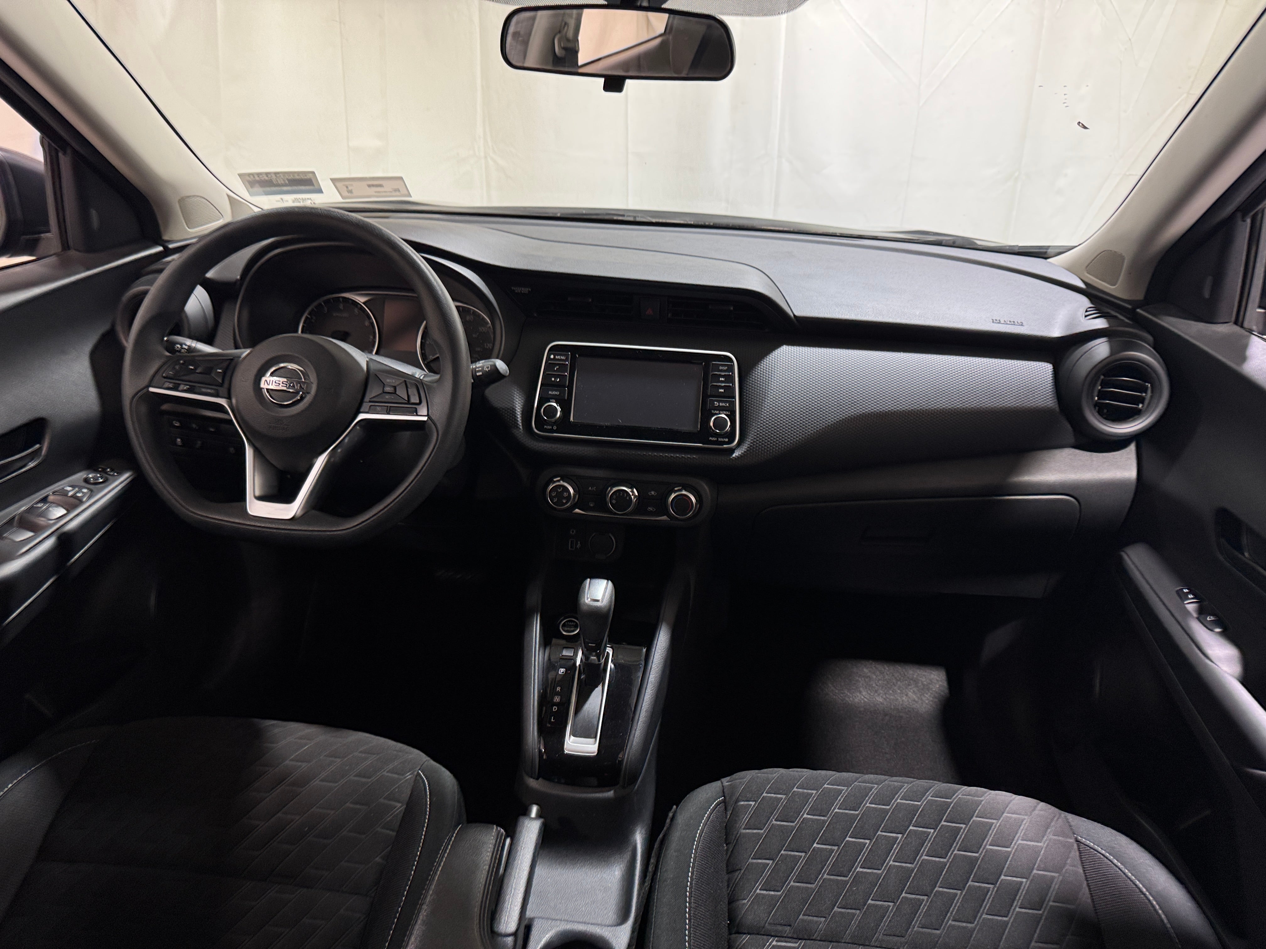 2021 Nissan Kicks S 3