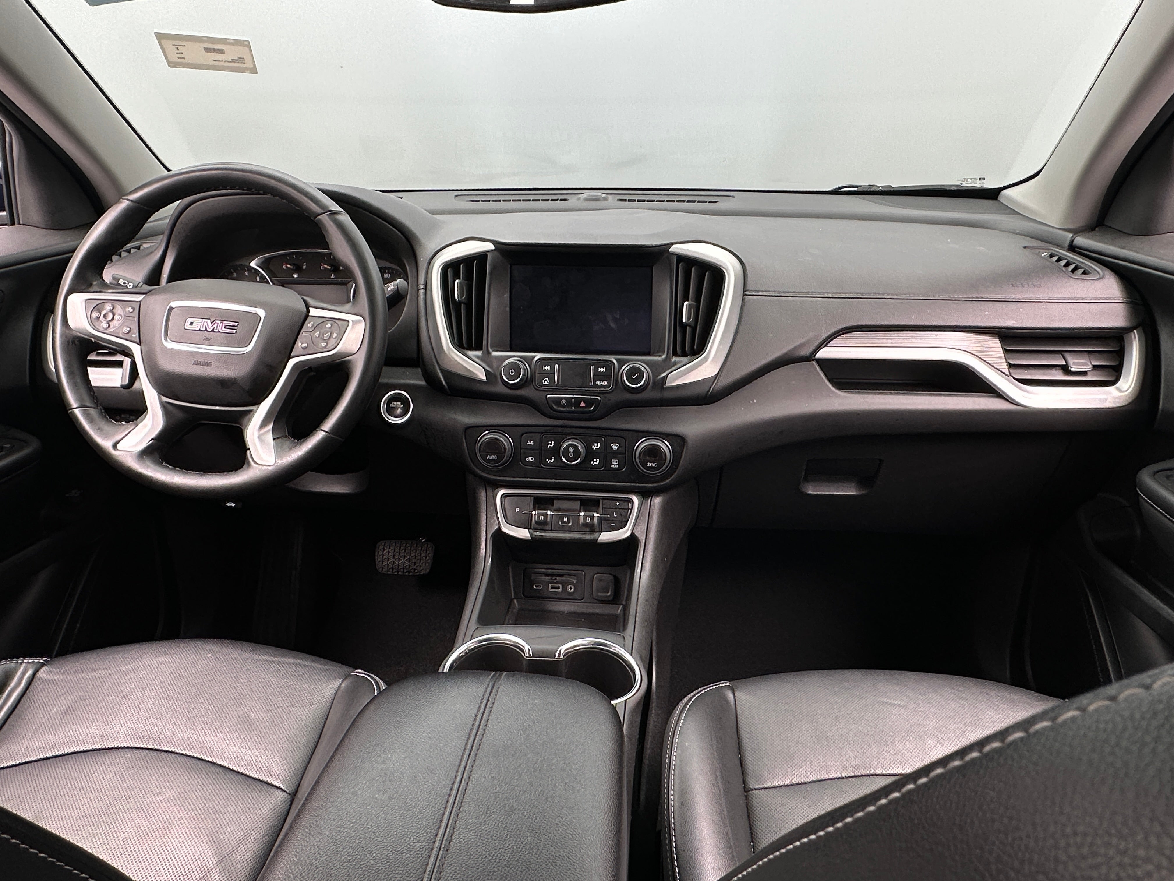 2023 GMC Terrain SLT 2