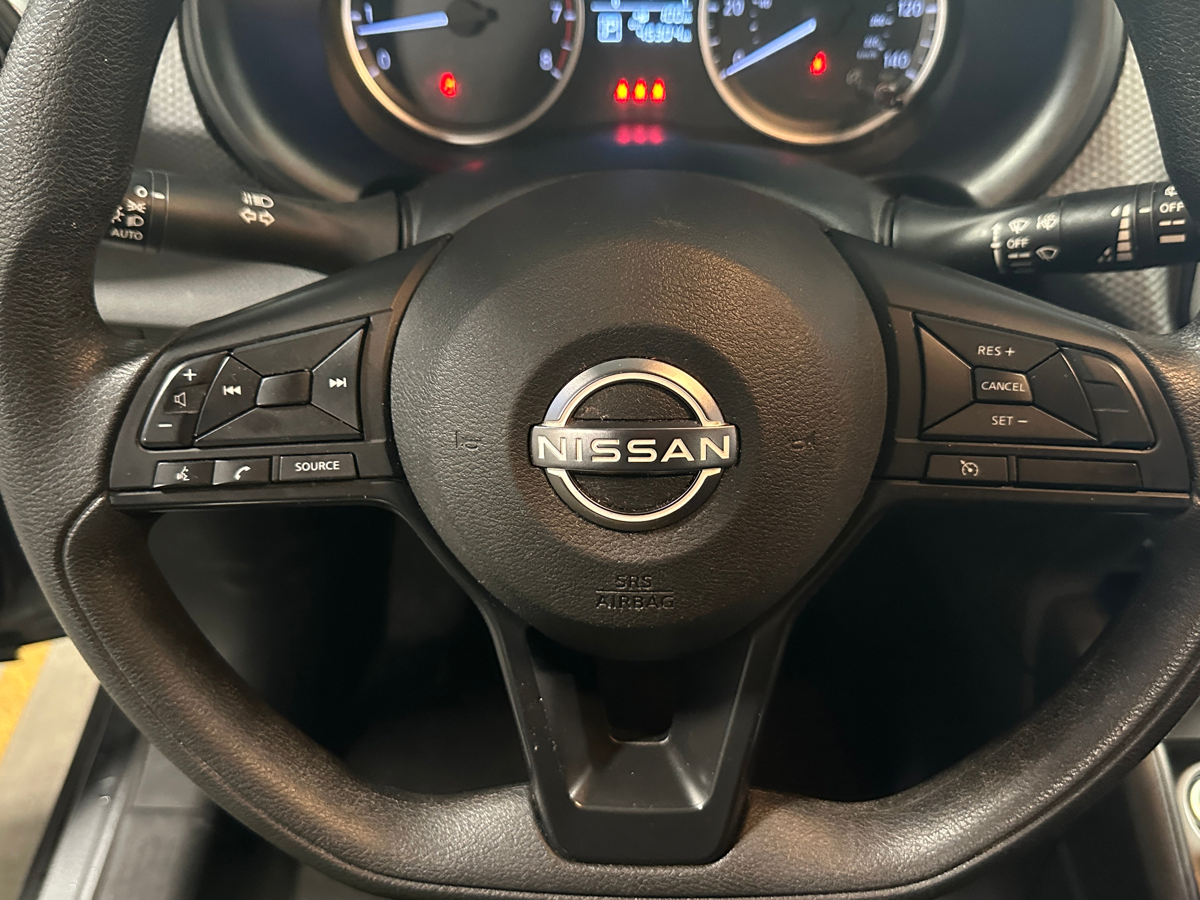 2023 Nissan Kicks S 5