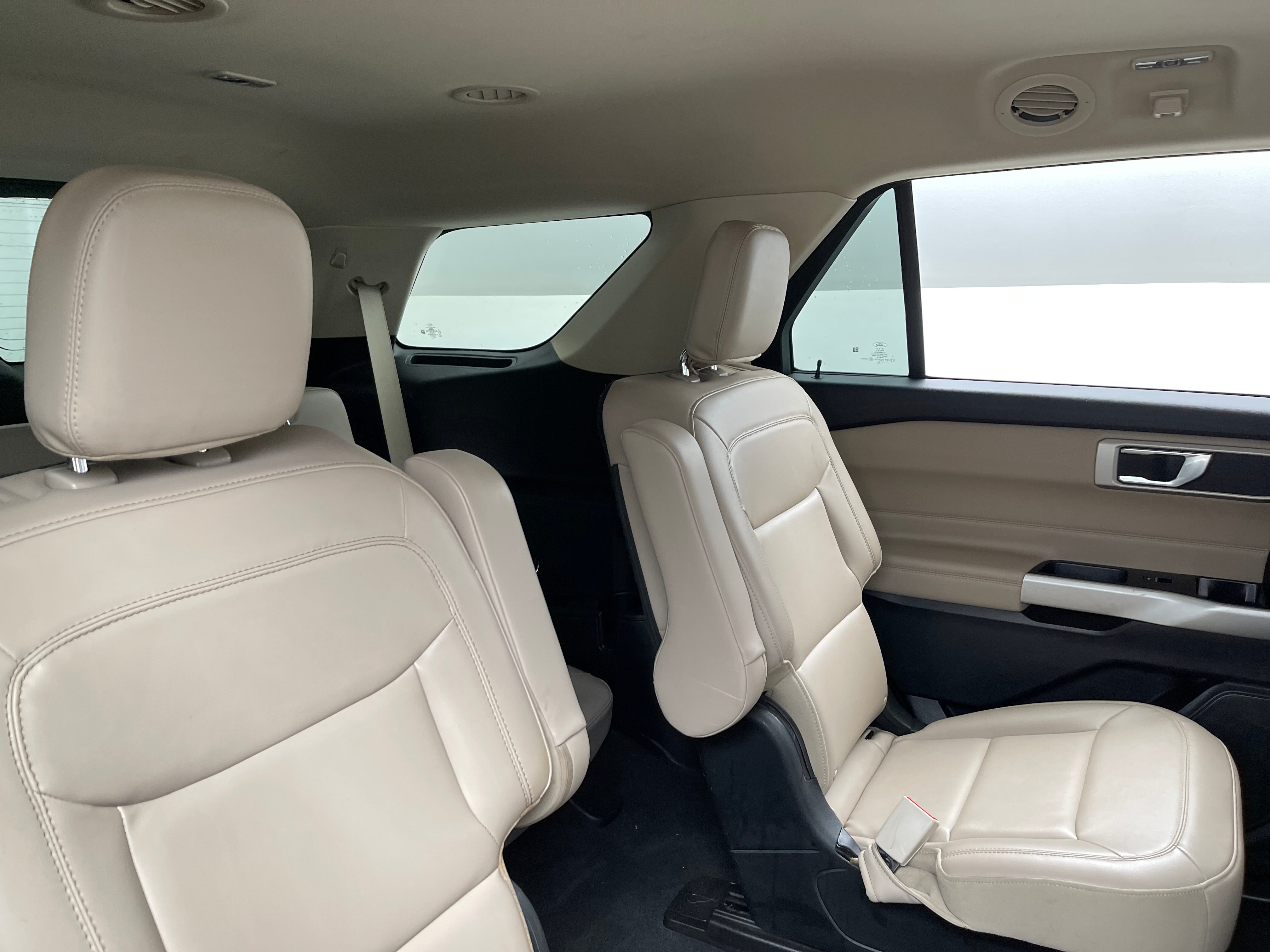 2022 Ford Explorer XLT 6