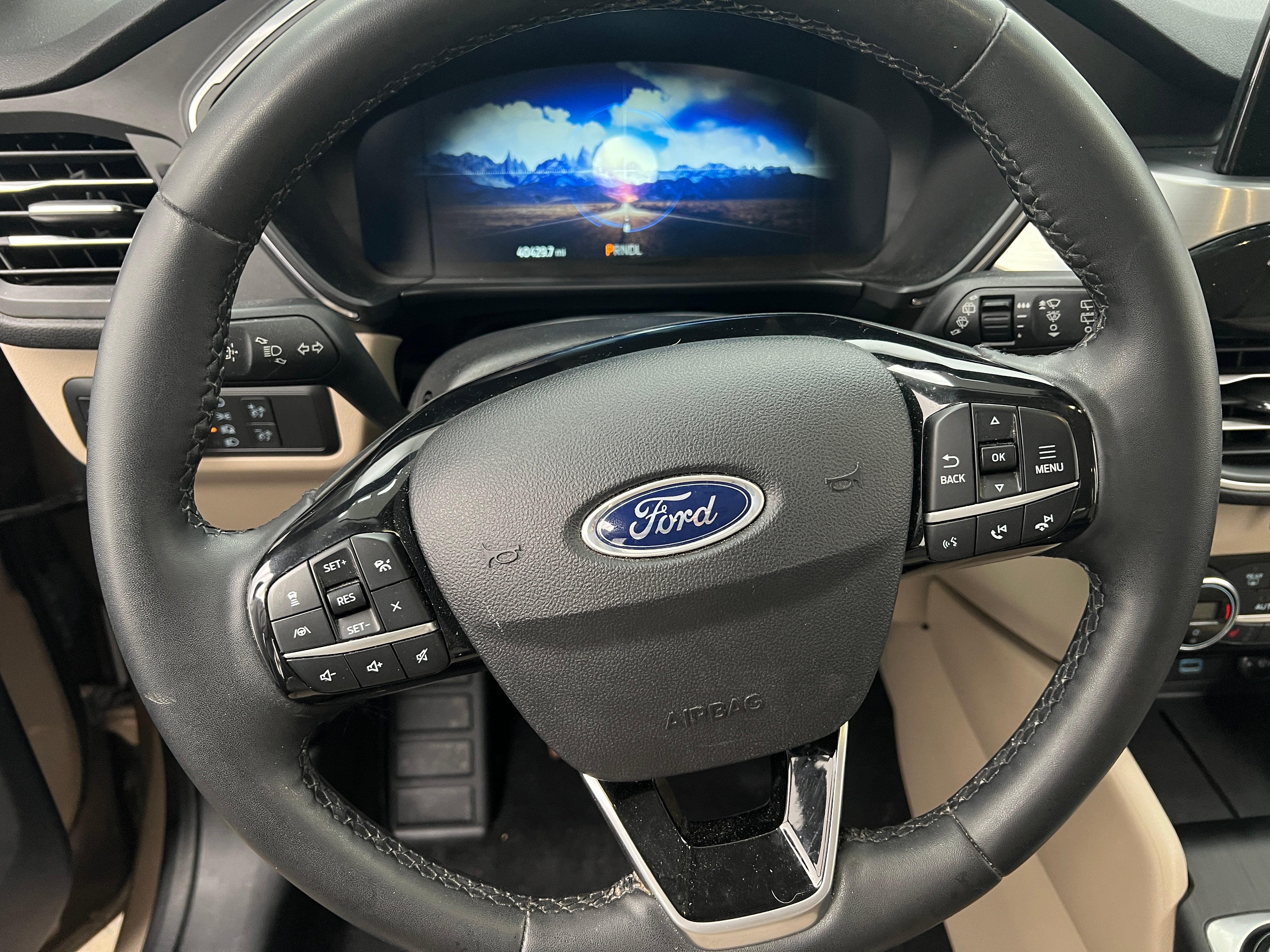 2021 Ford Escape Titanium Hybrid 4