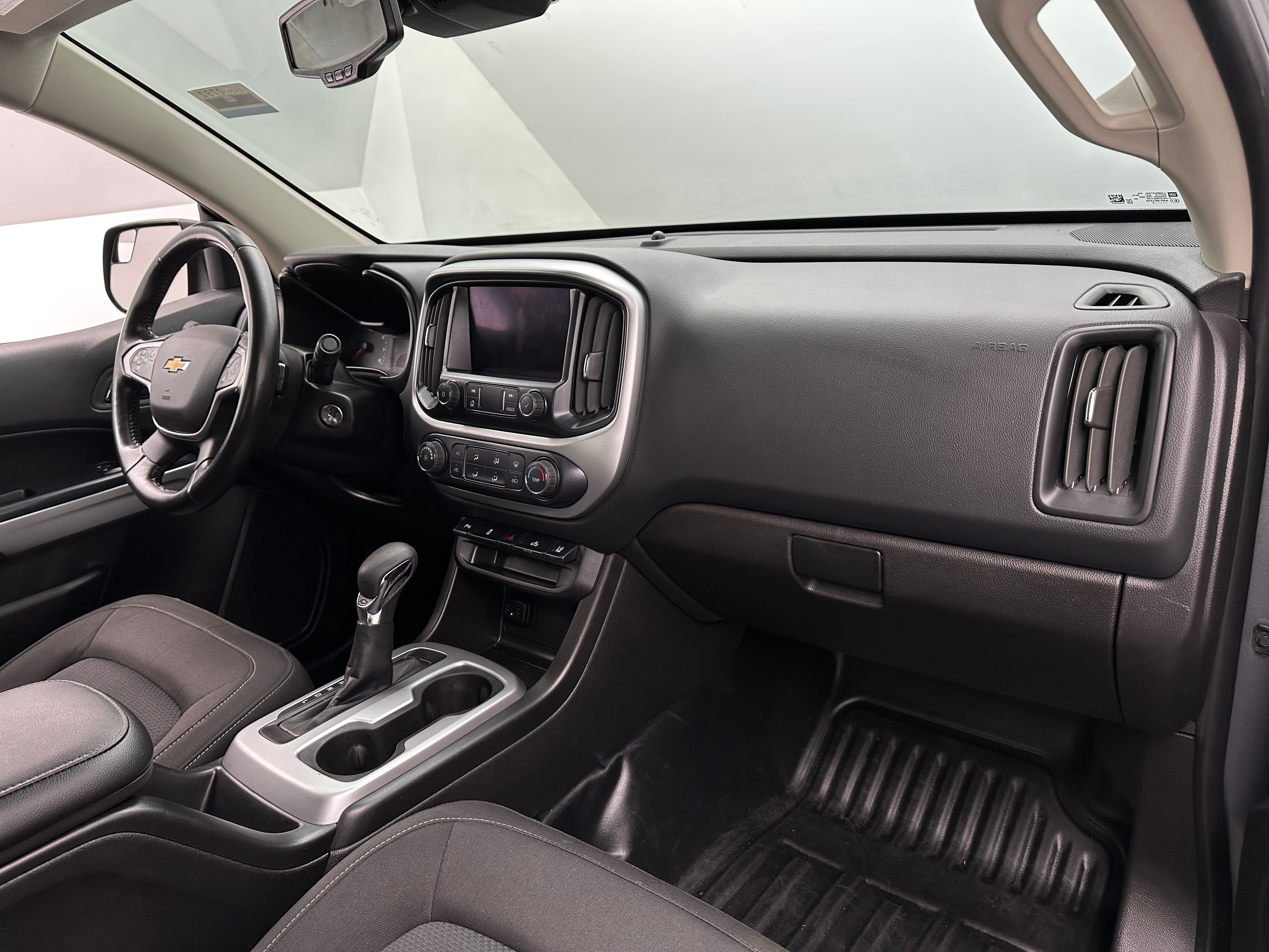 2022 Chevrolet Colorado LT 3