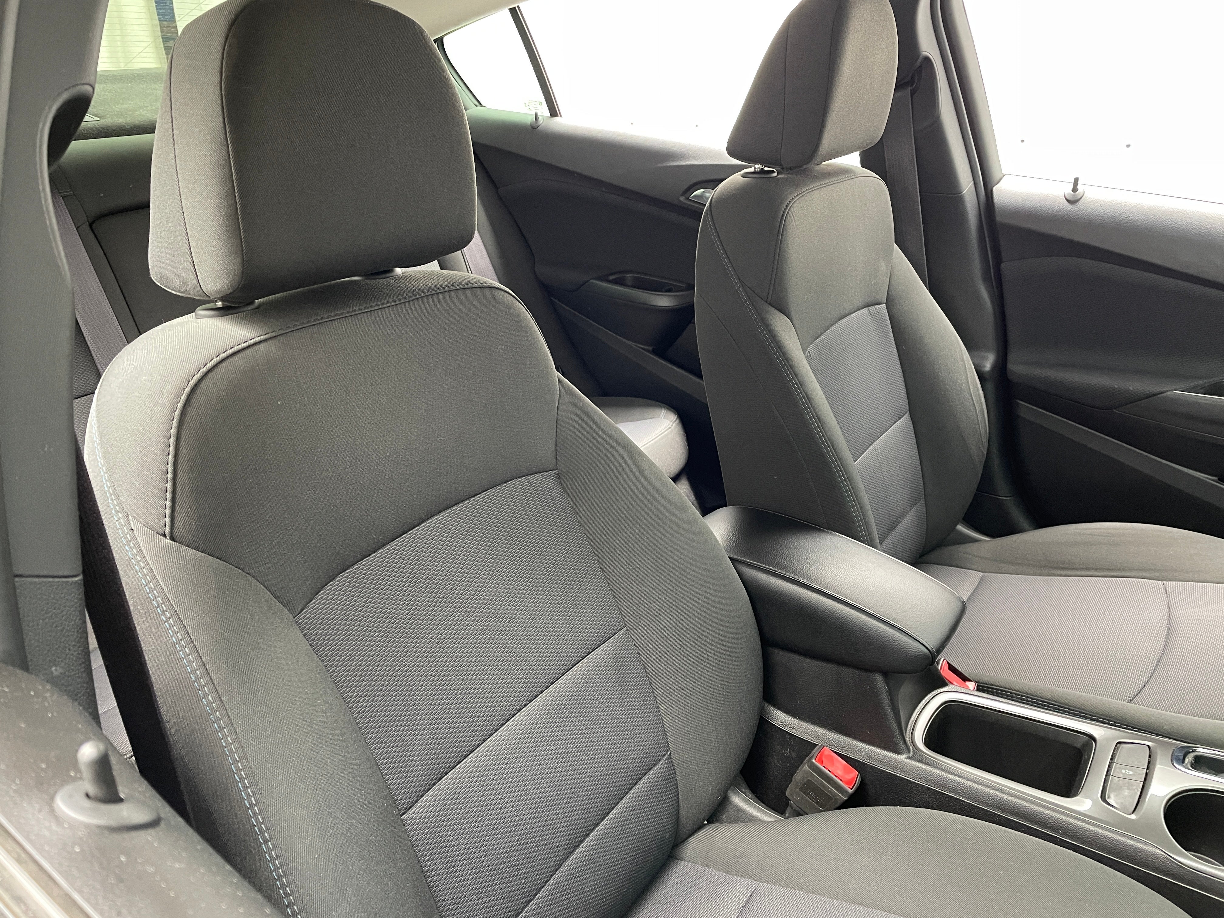 2017 Chevrolet Cruze LT 2