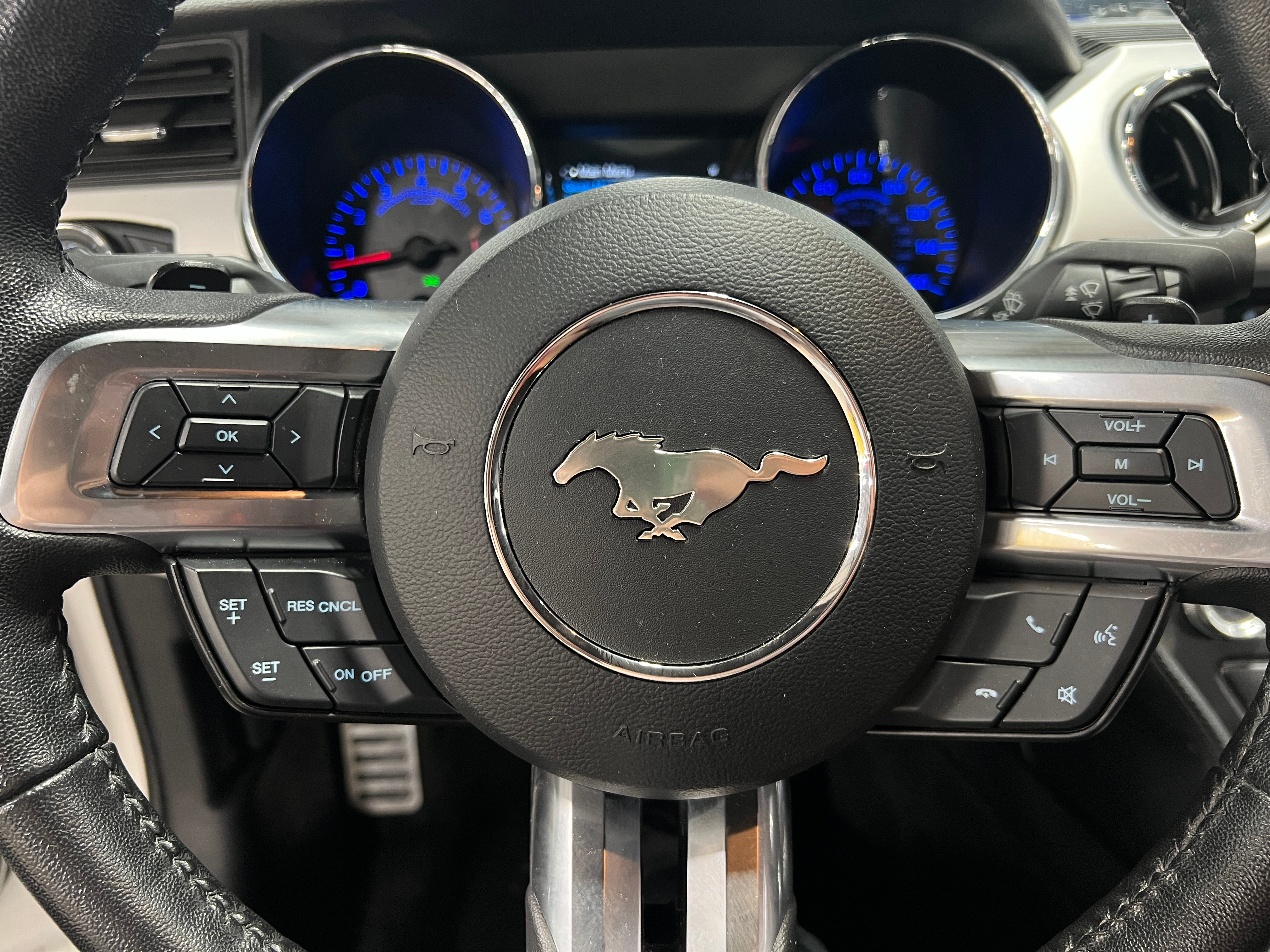 2017 Ford Mustang GT Premium 4