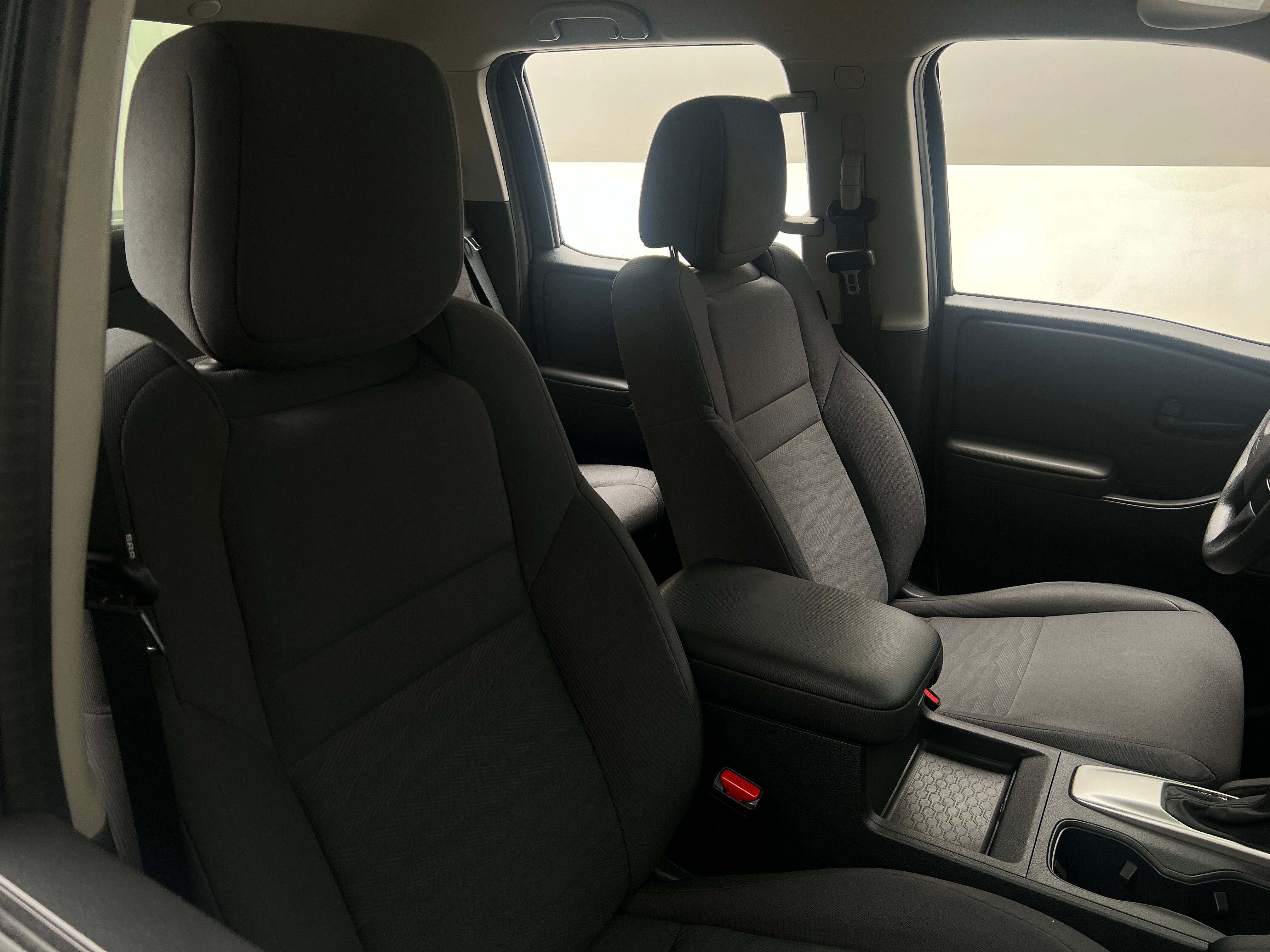 2022 Nissan Frontier S/C 2