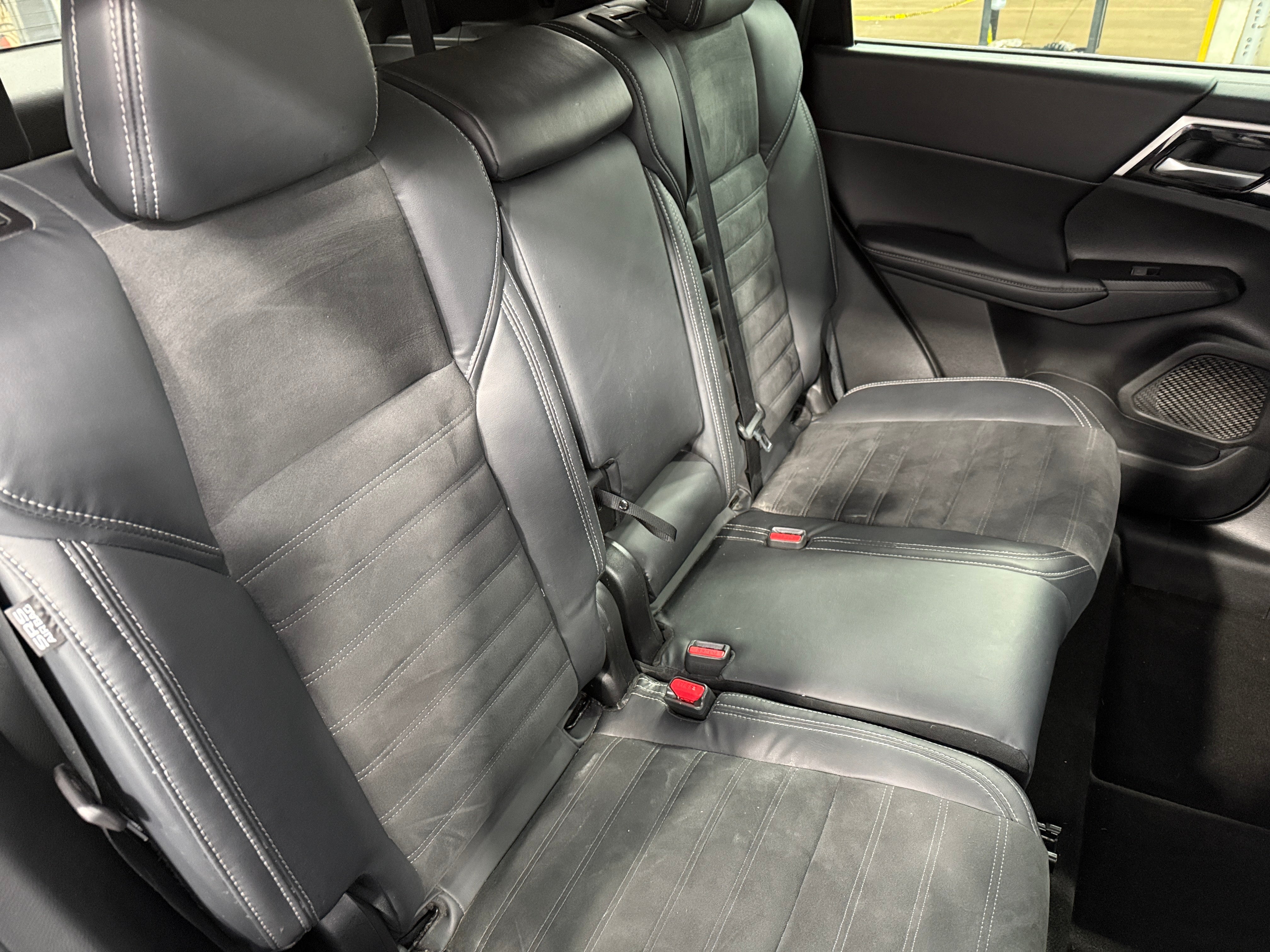 2022 Mitsubishi Outlander SE 5