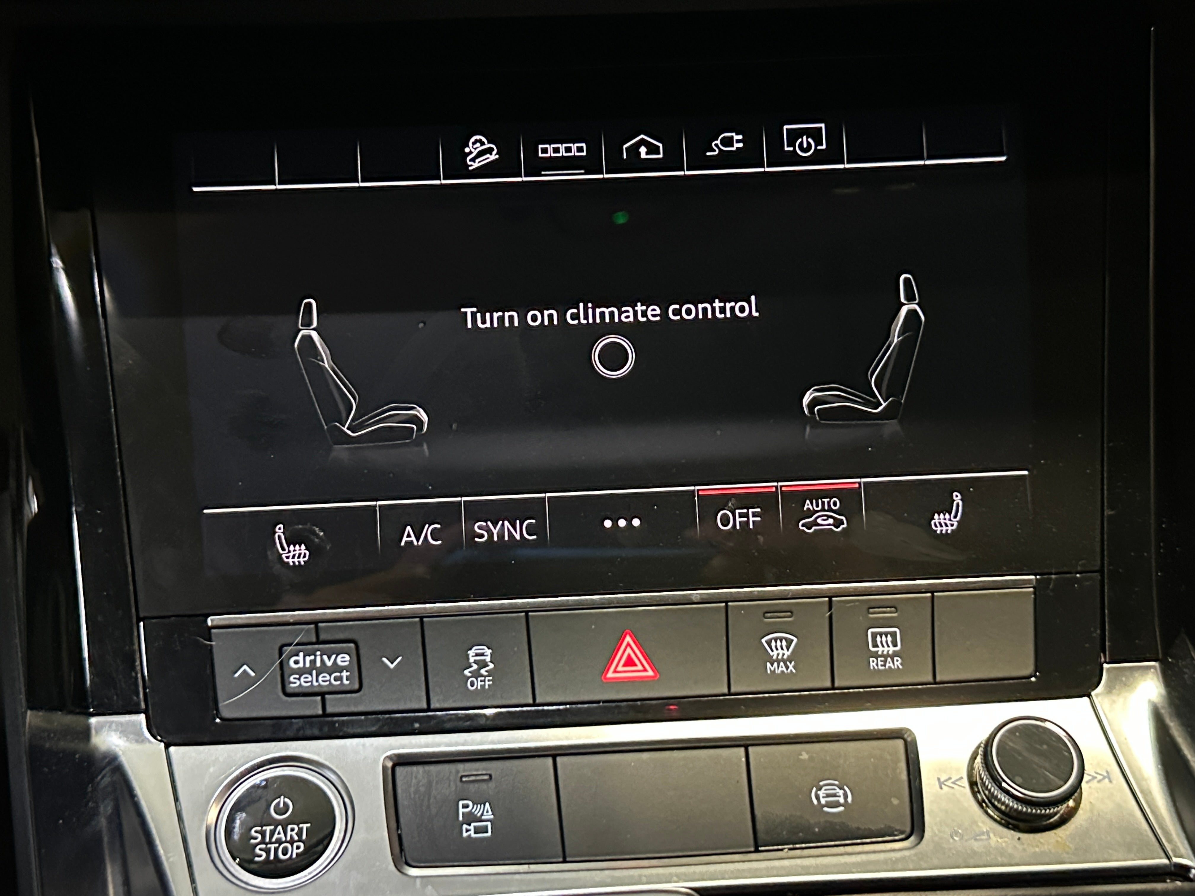 2021 Audi e-tron Premium 3