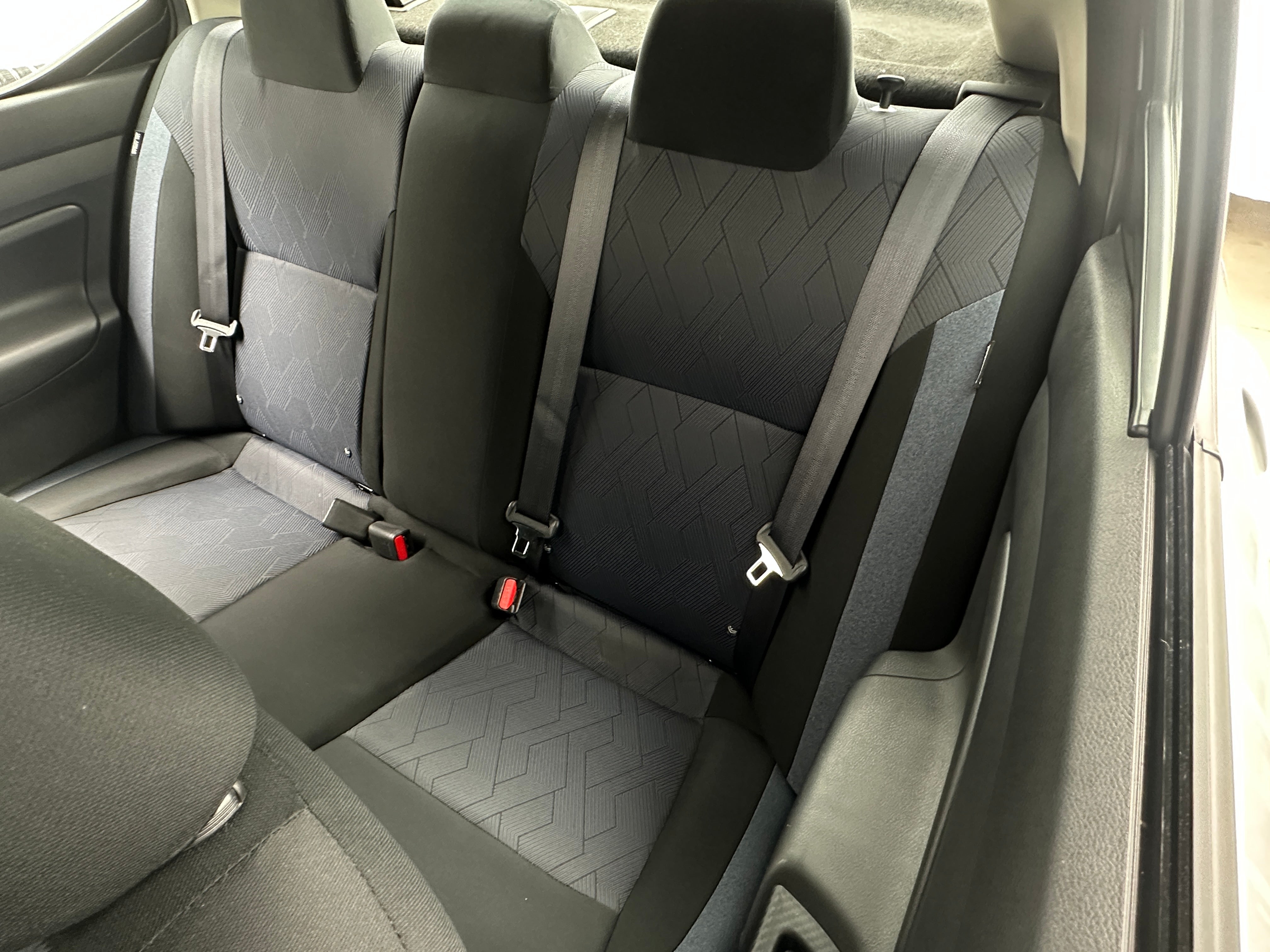 2023 Nissan Versa SV 6