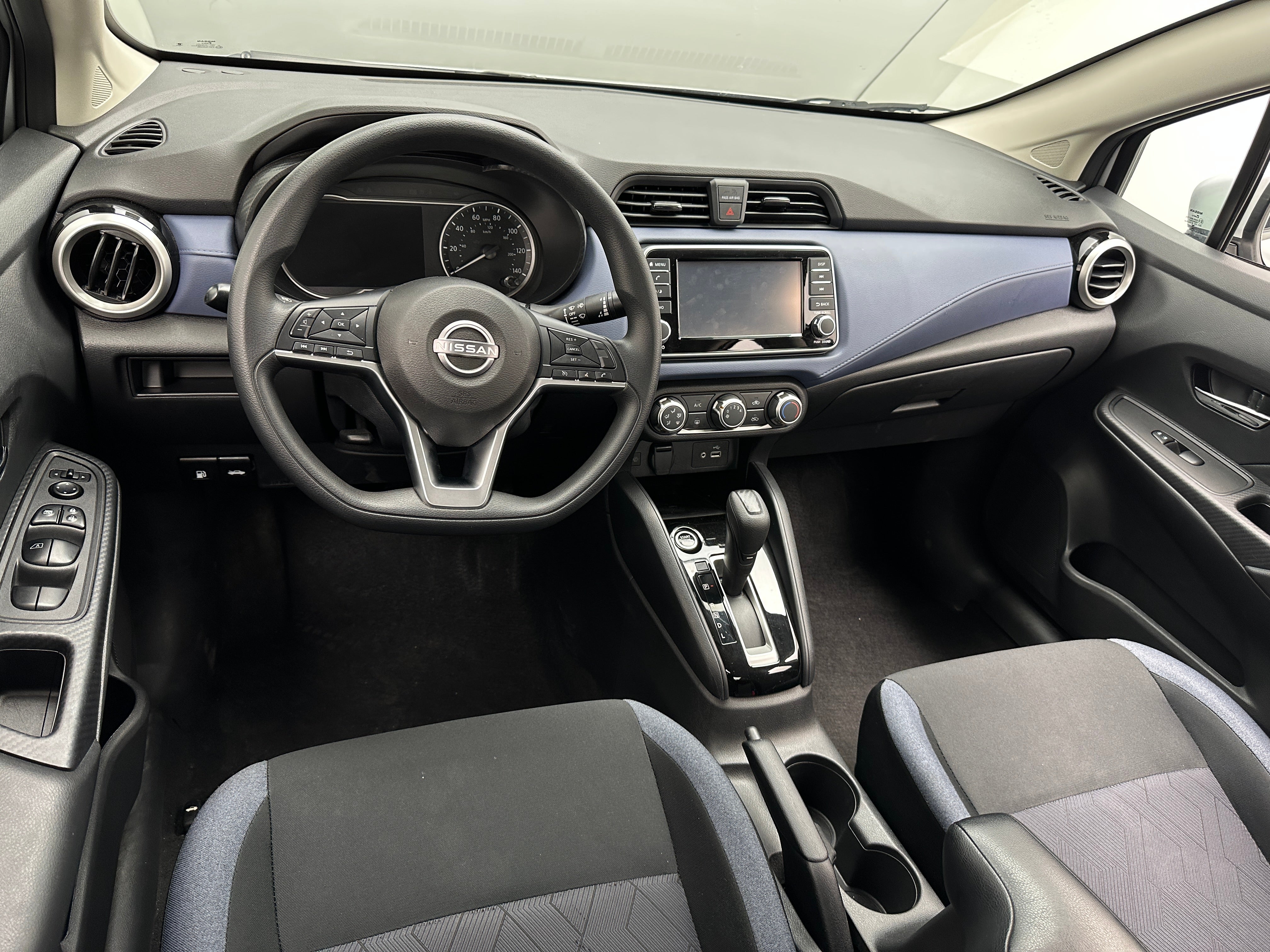 2023 Nissan Versa SV 3
