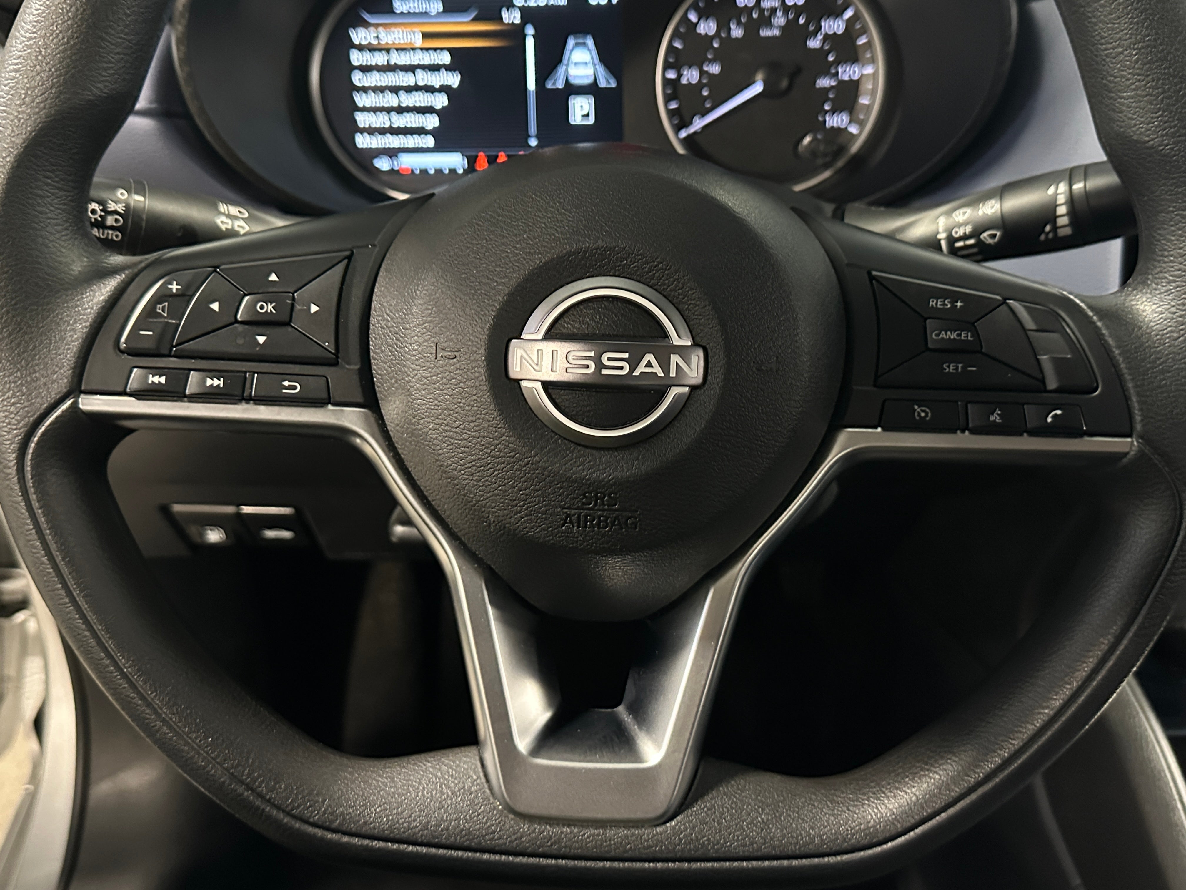 2023 Nissan Versa SV 5