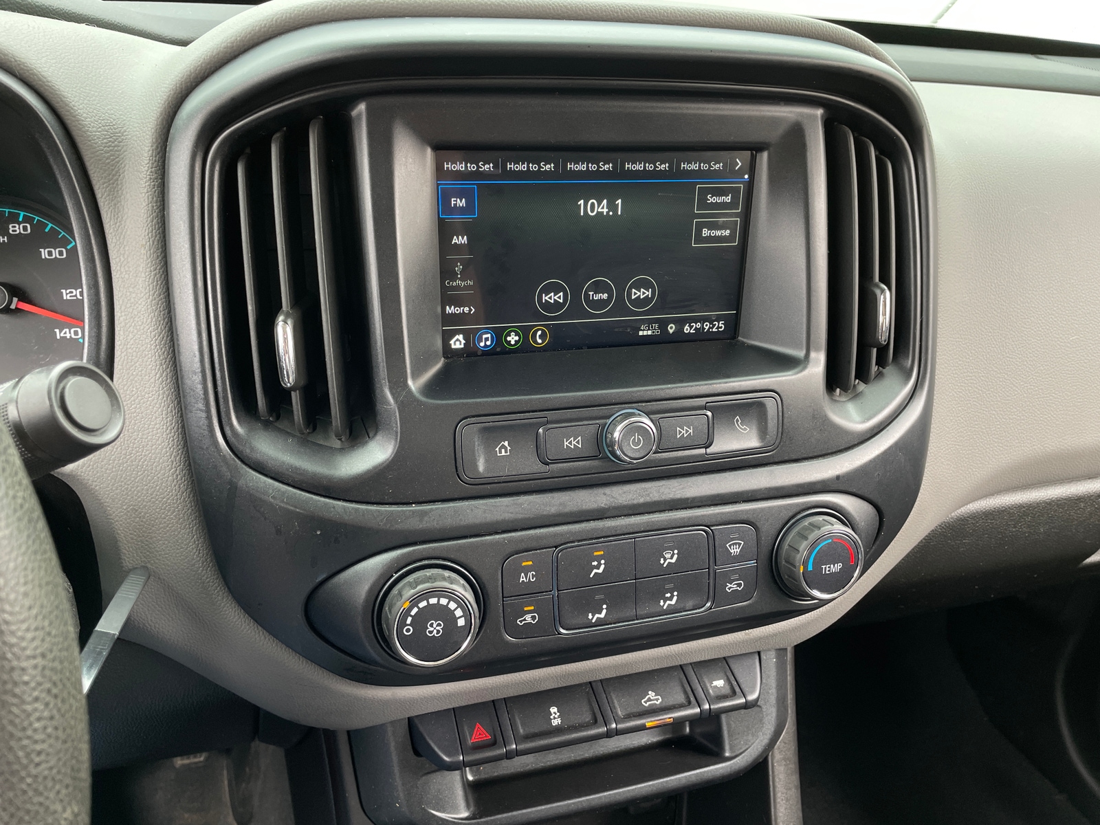 Thumbnail: 2019 Chevrolet Colorado - 4