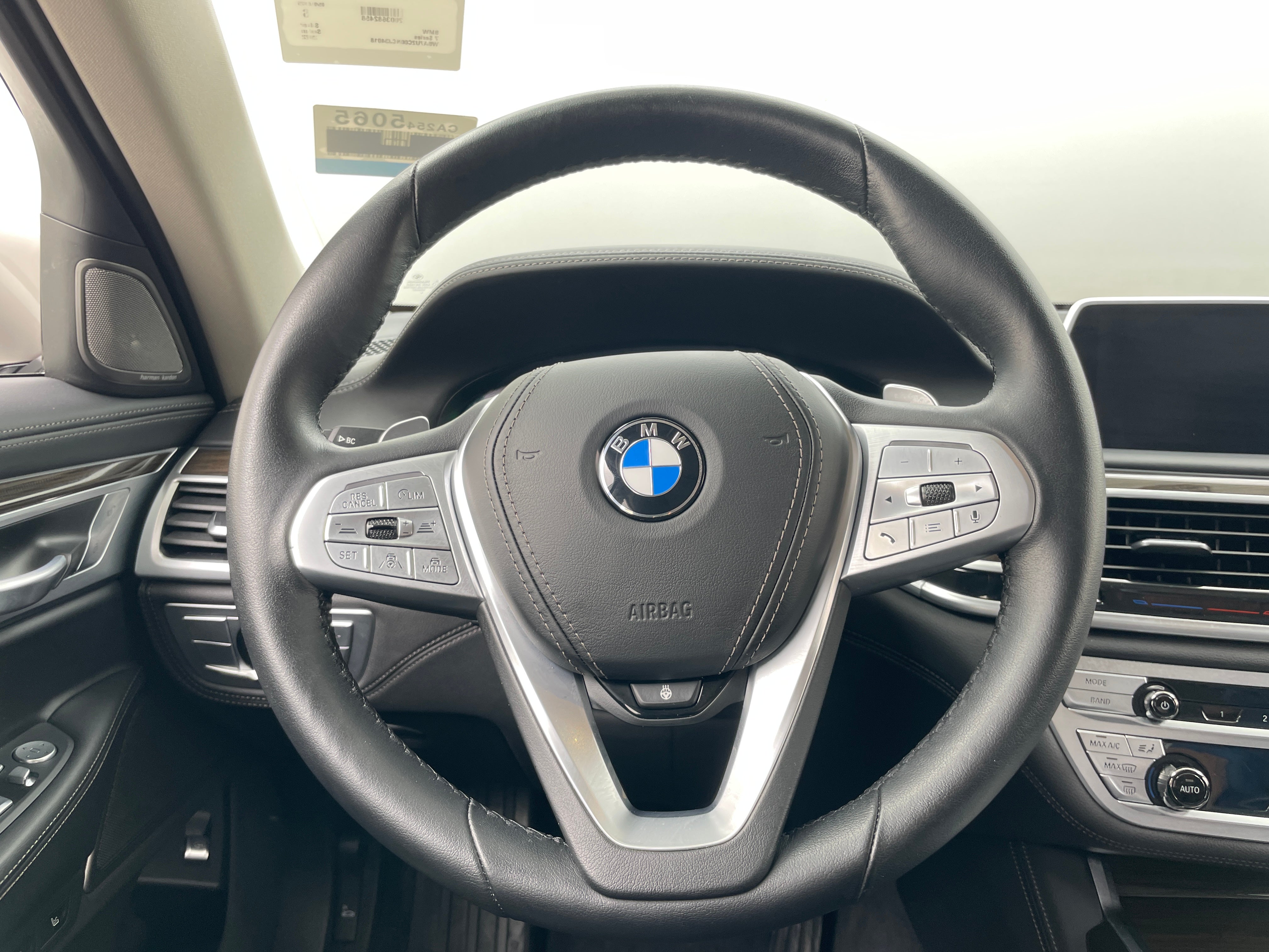 2022 BMW 7 Series 750i xDrive 4