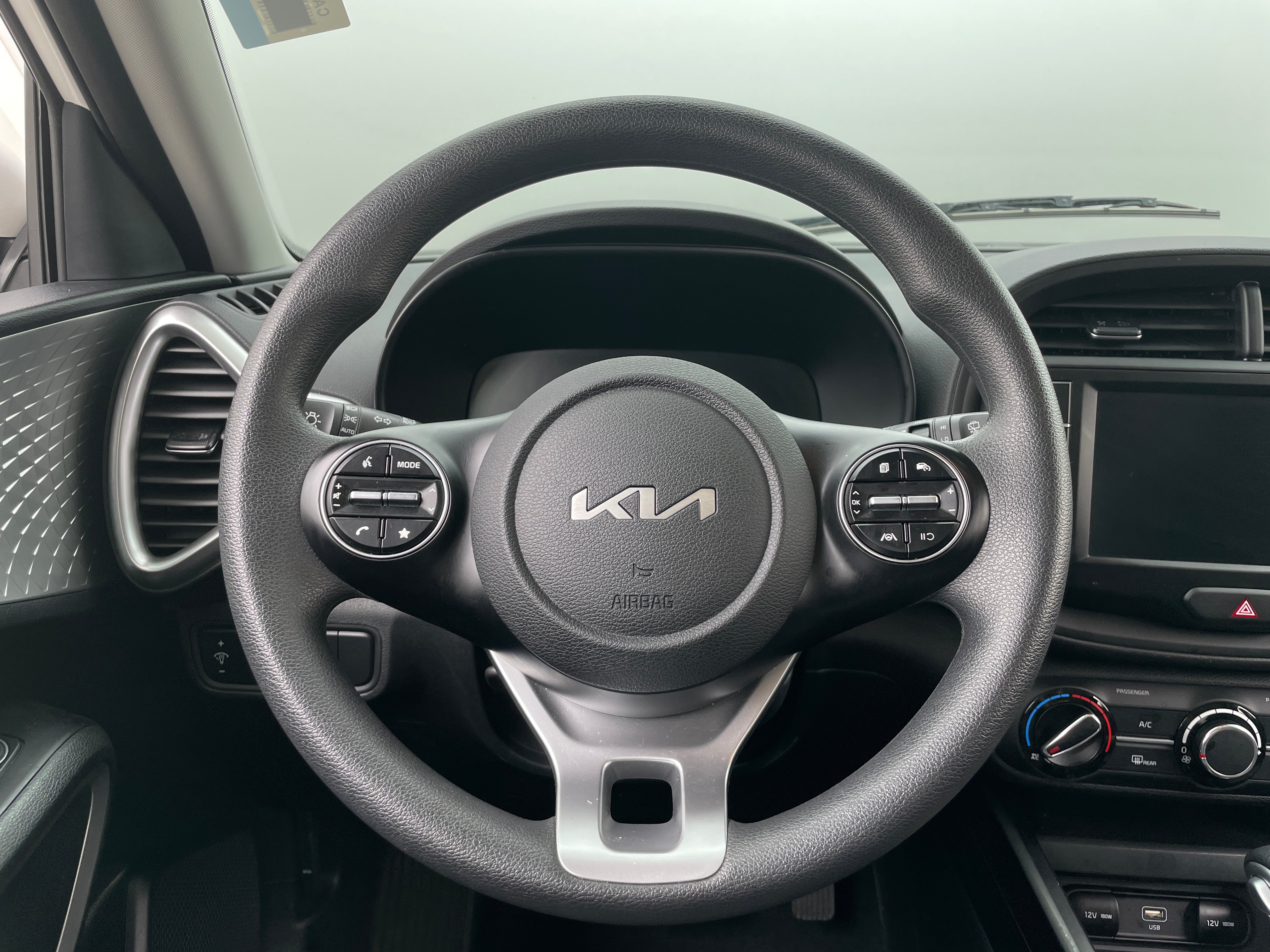 2024 Kia Soul LX 5