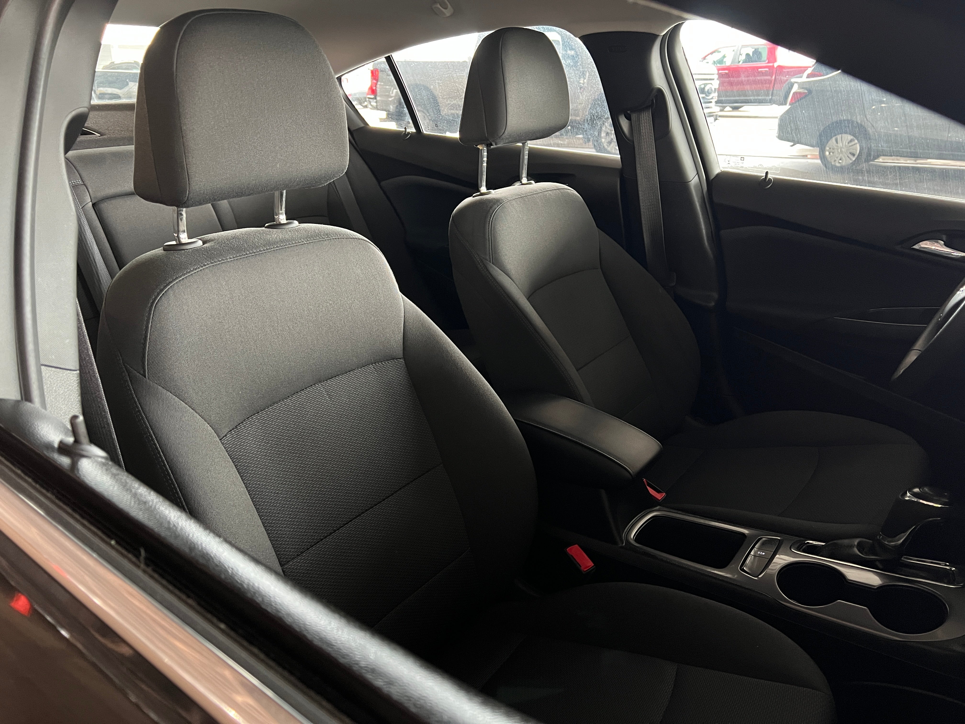 2018 Chevrolet Cruze LT 2